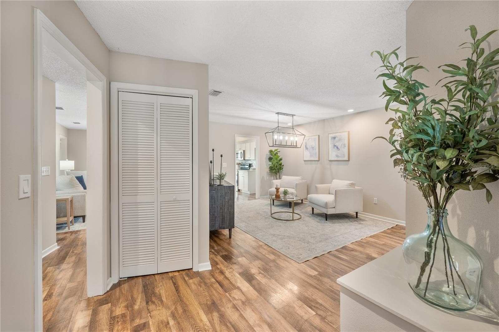 13510 Avista Dr photo 3