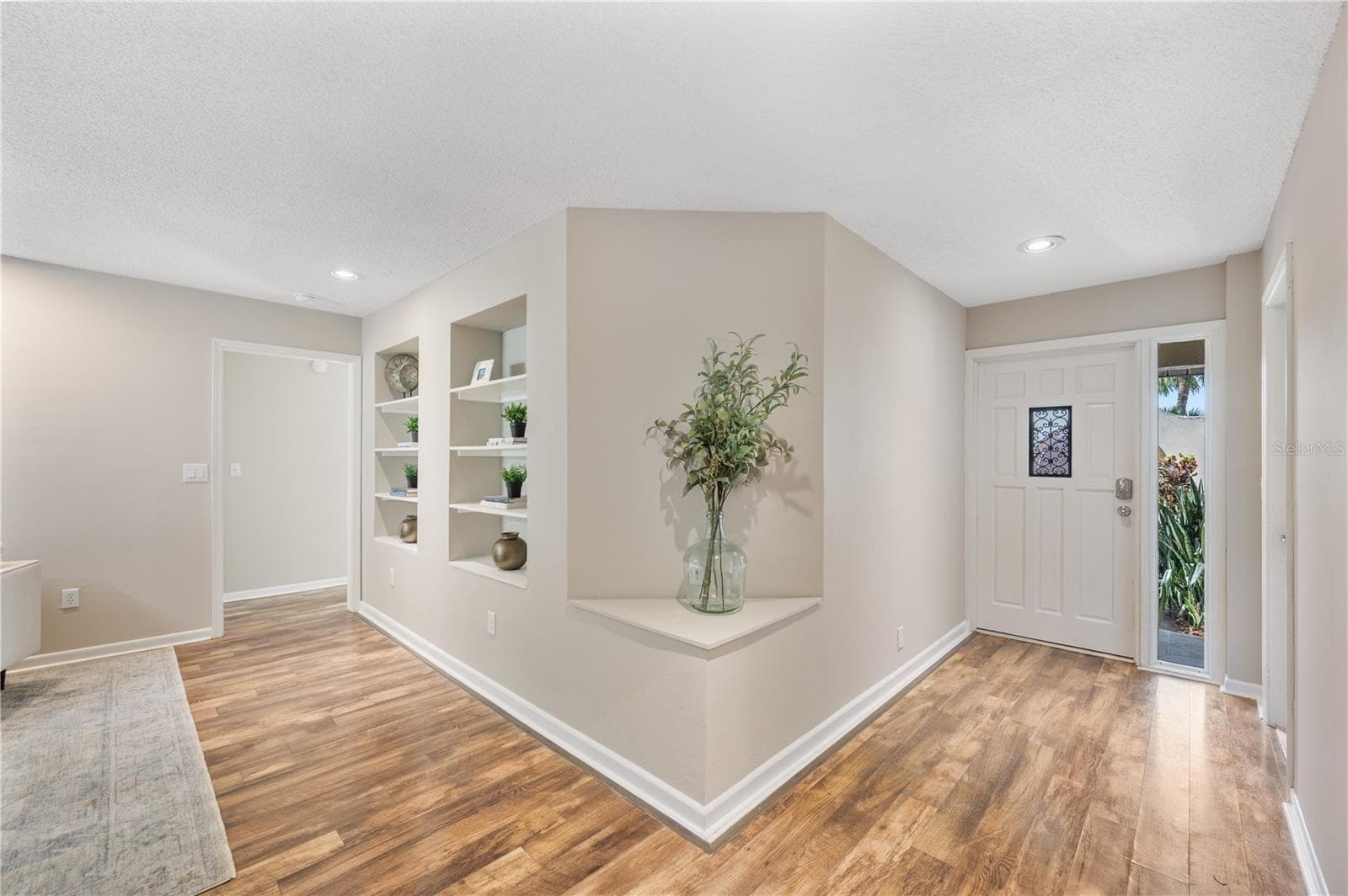 13510 Avista Dr photo 4