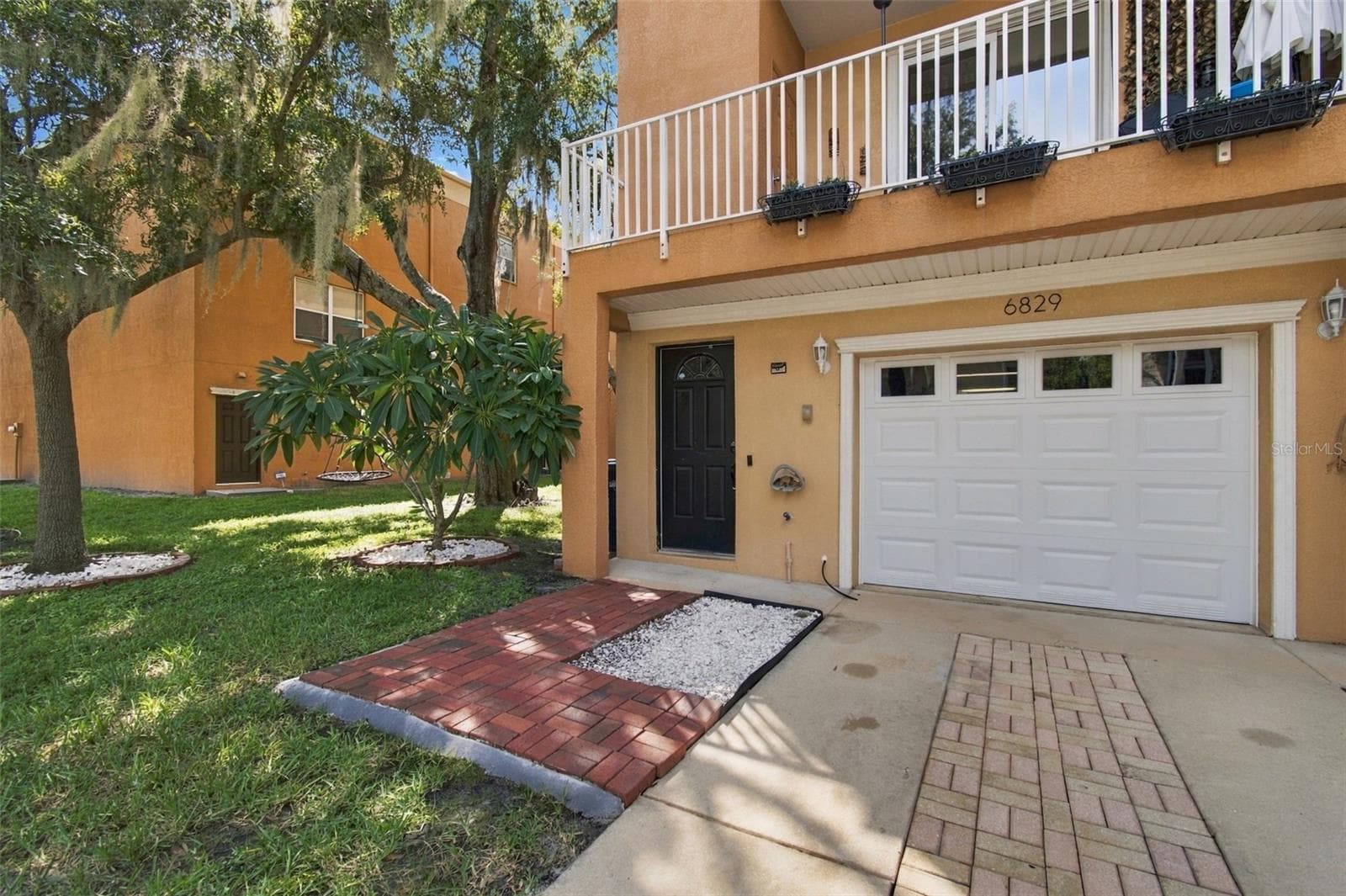 6829 S Kissimmee St photo 2