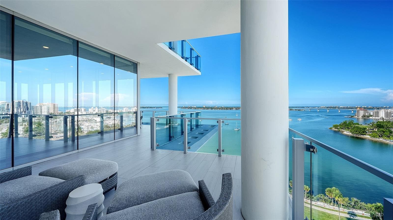 605 S Gulfstream Ave #13 photo 3