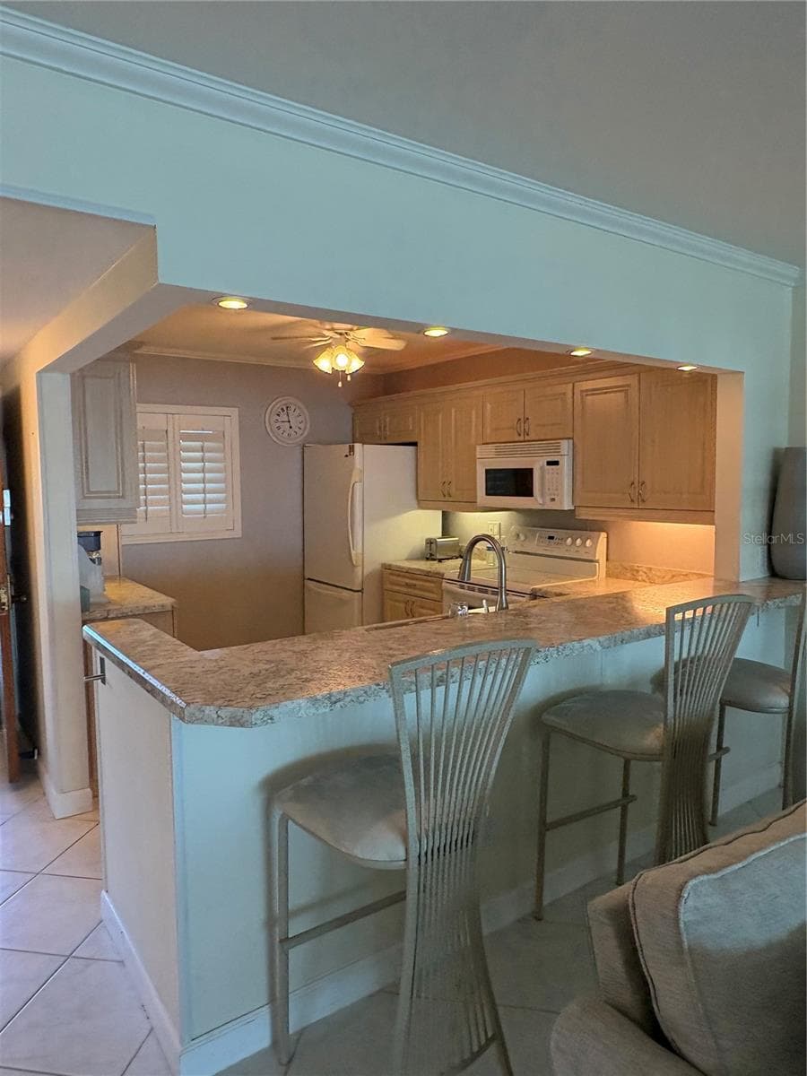 868 Bayway Blvd #312 photo 4