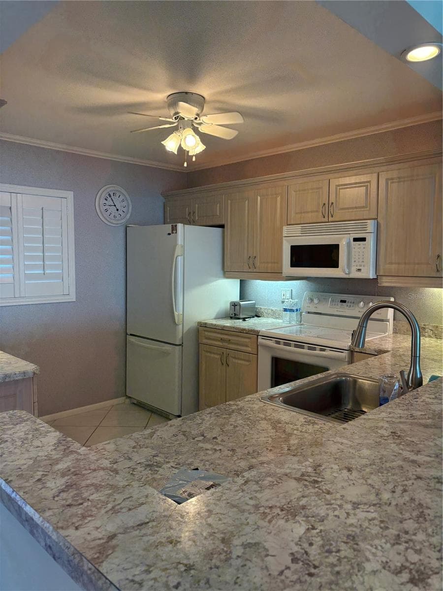 868 Bayway Blvd #312 photo 5