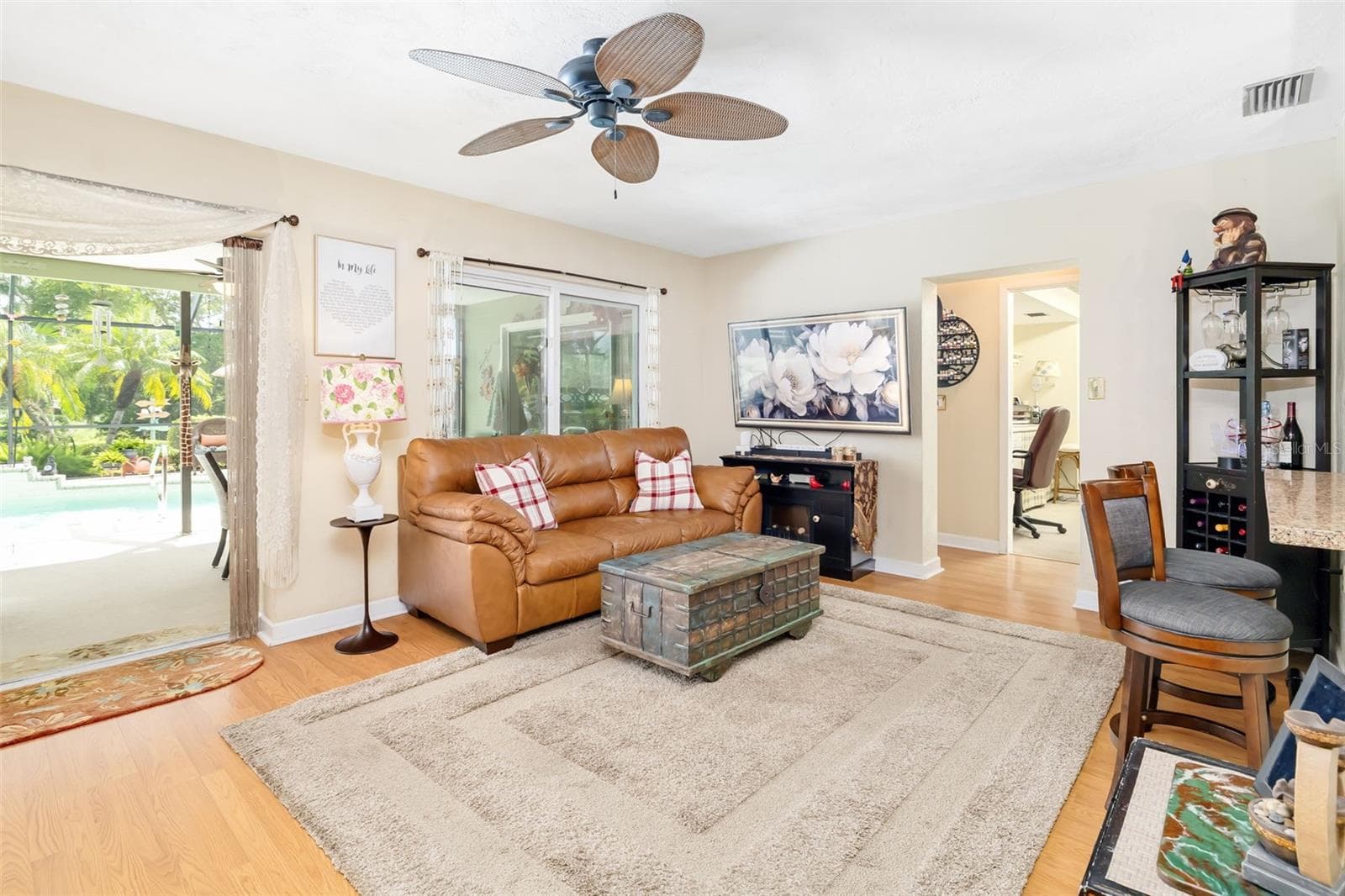 3012 Hyde Park St photo 4