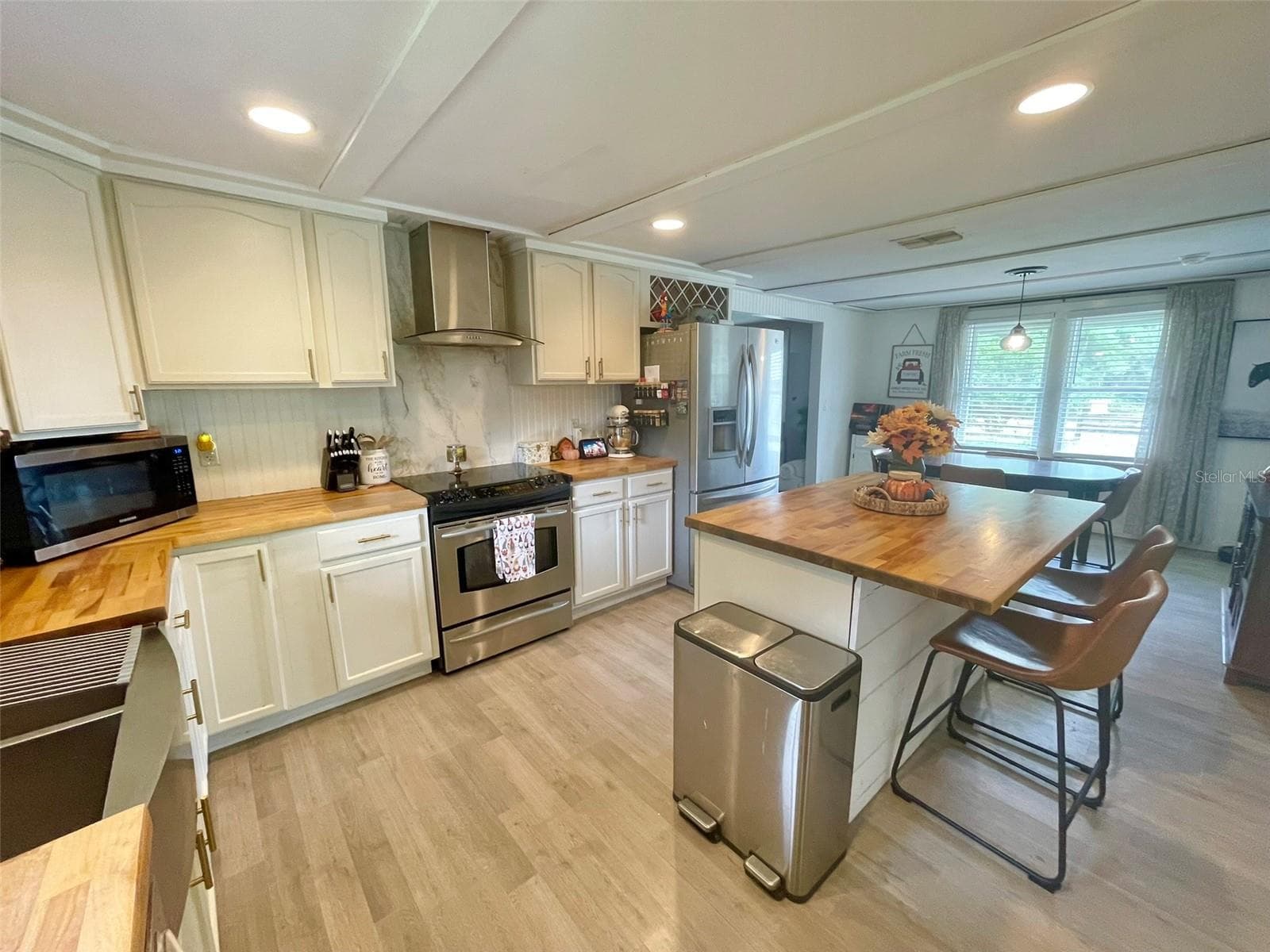 37716 Beth St photo 5