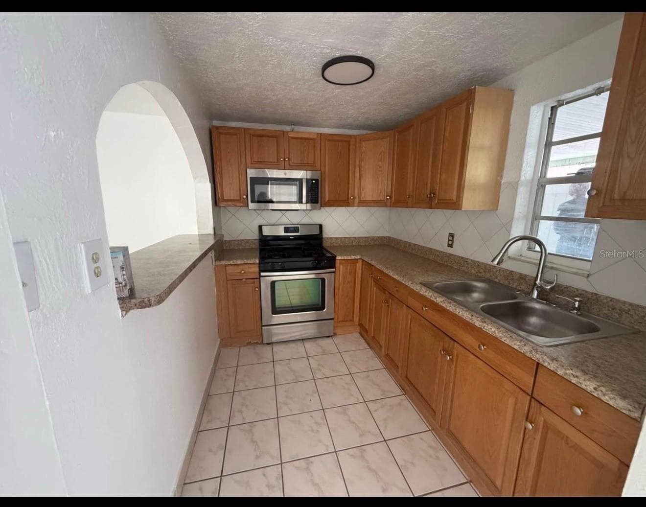 7210 N Hubert Ave photo 5