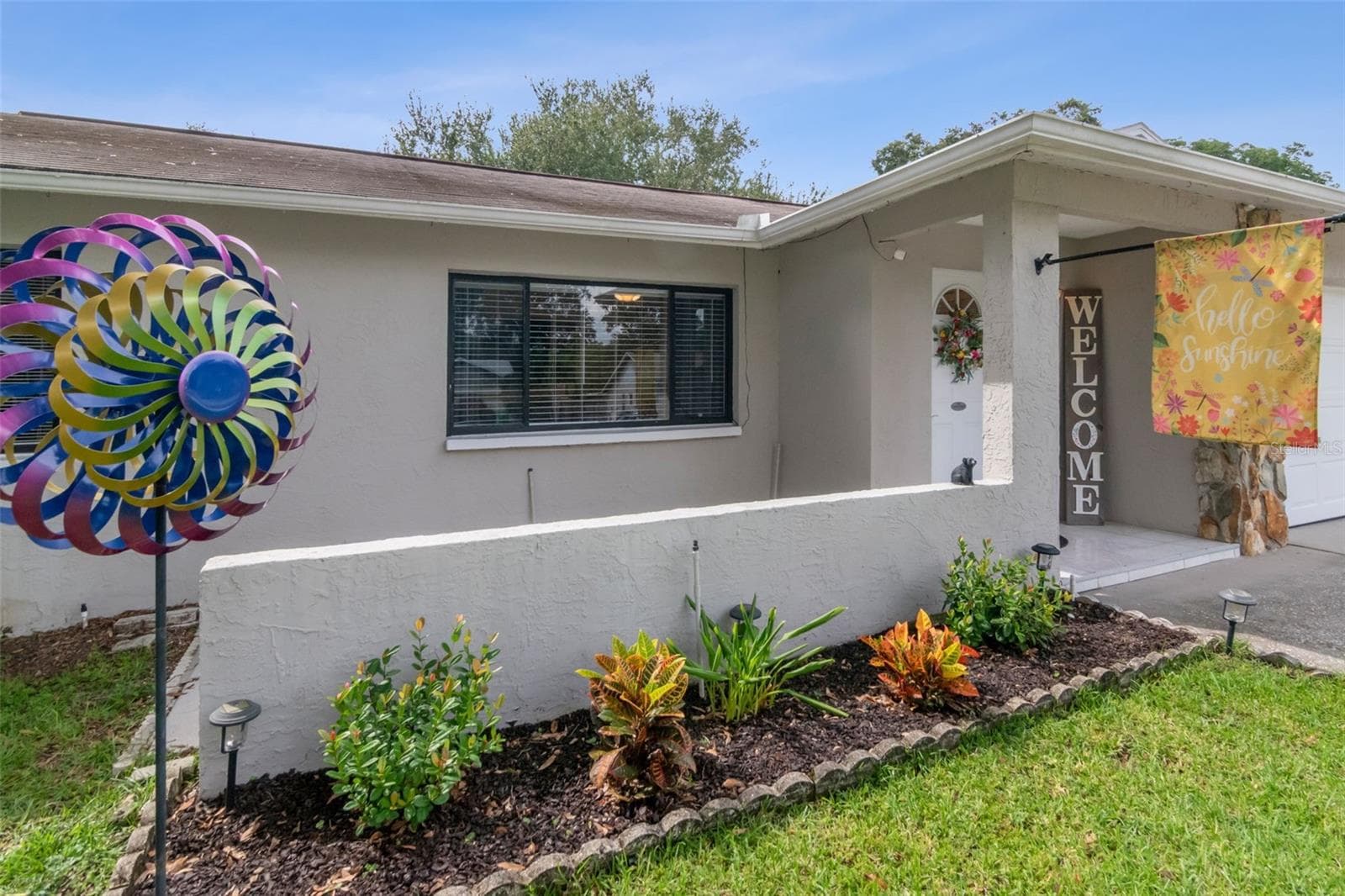 2158 Beverly Ln photo 3