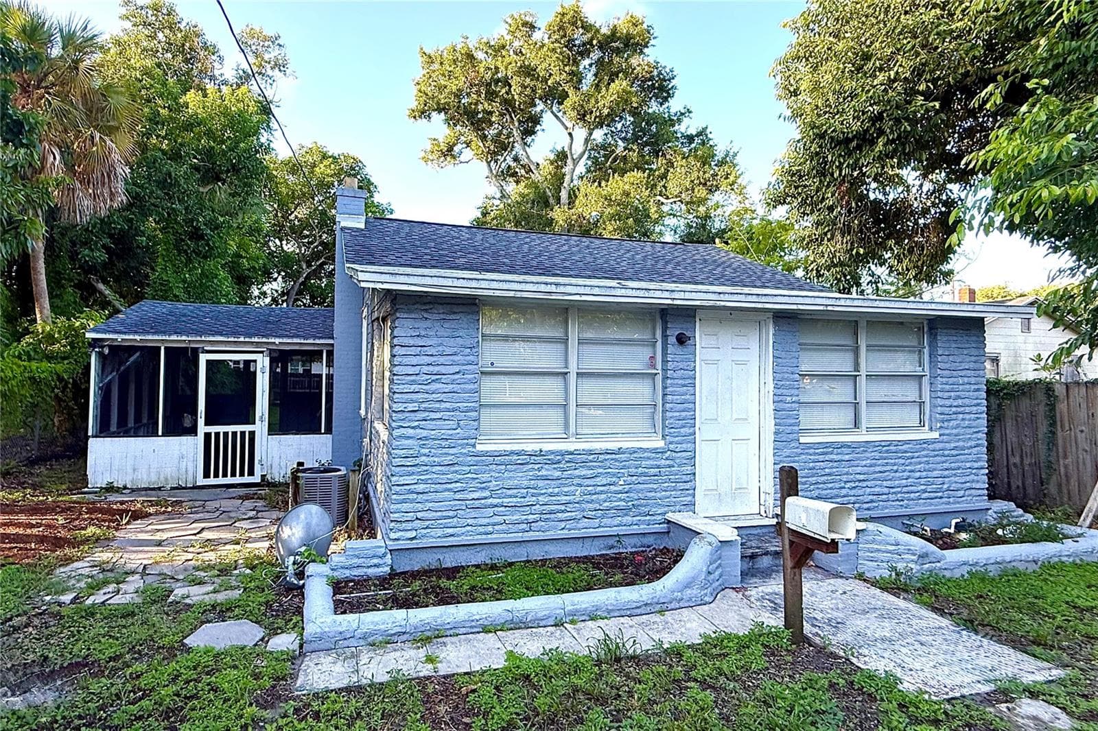2336 18th Ave S photo 2