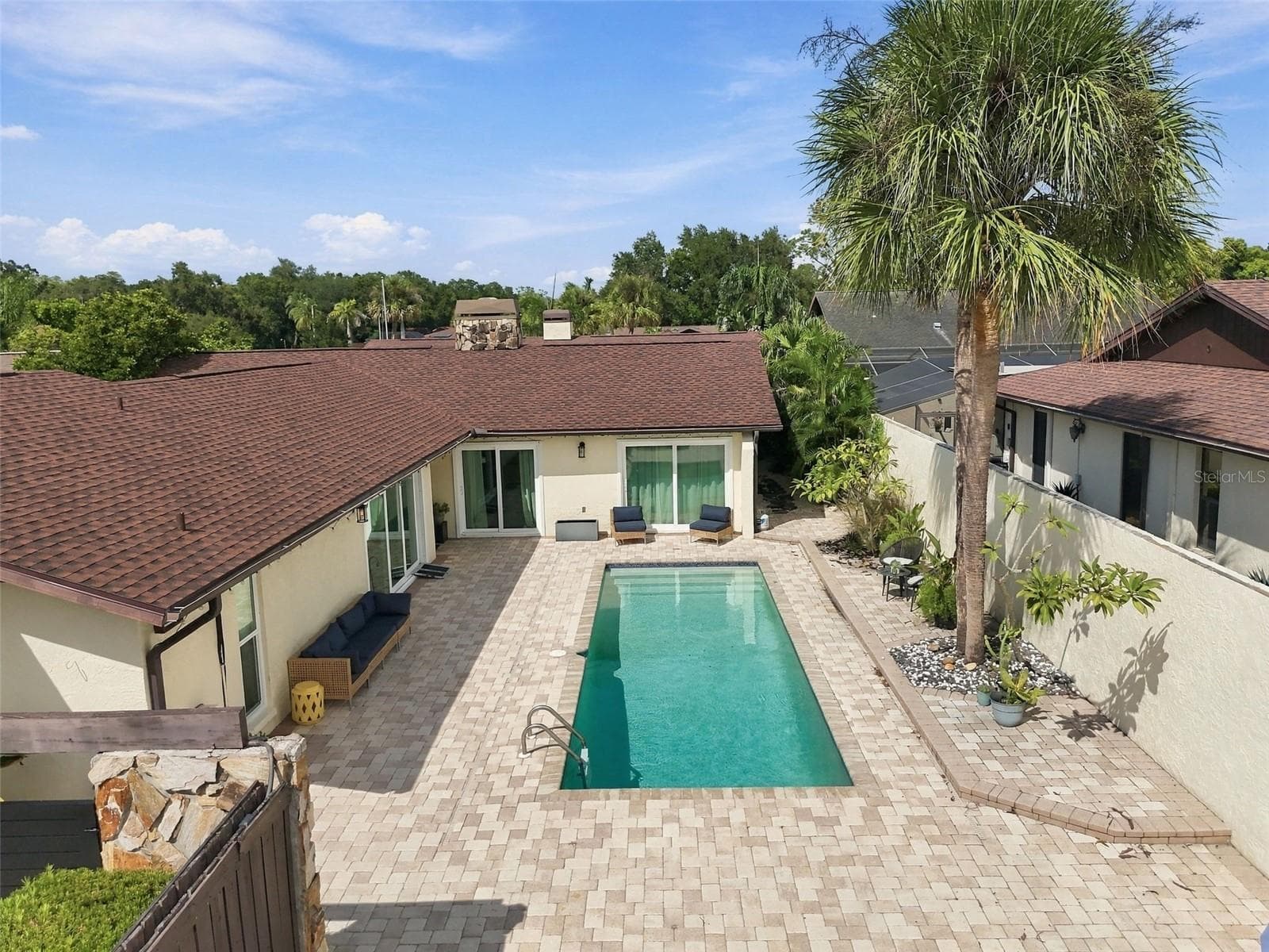 5041 Paloma Dr photo 4