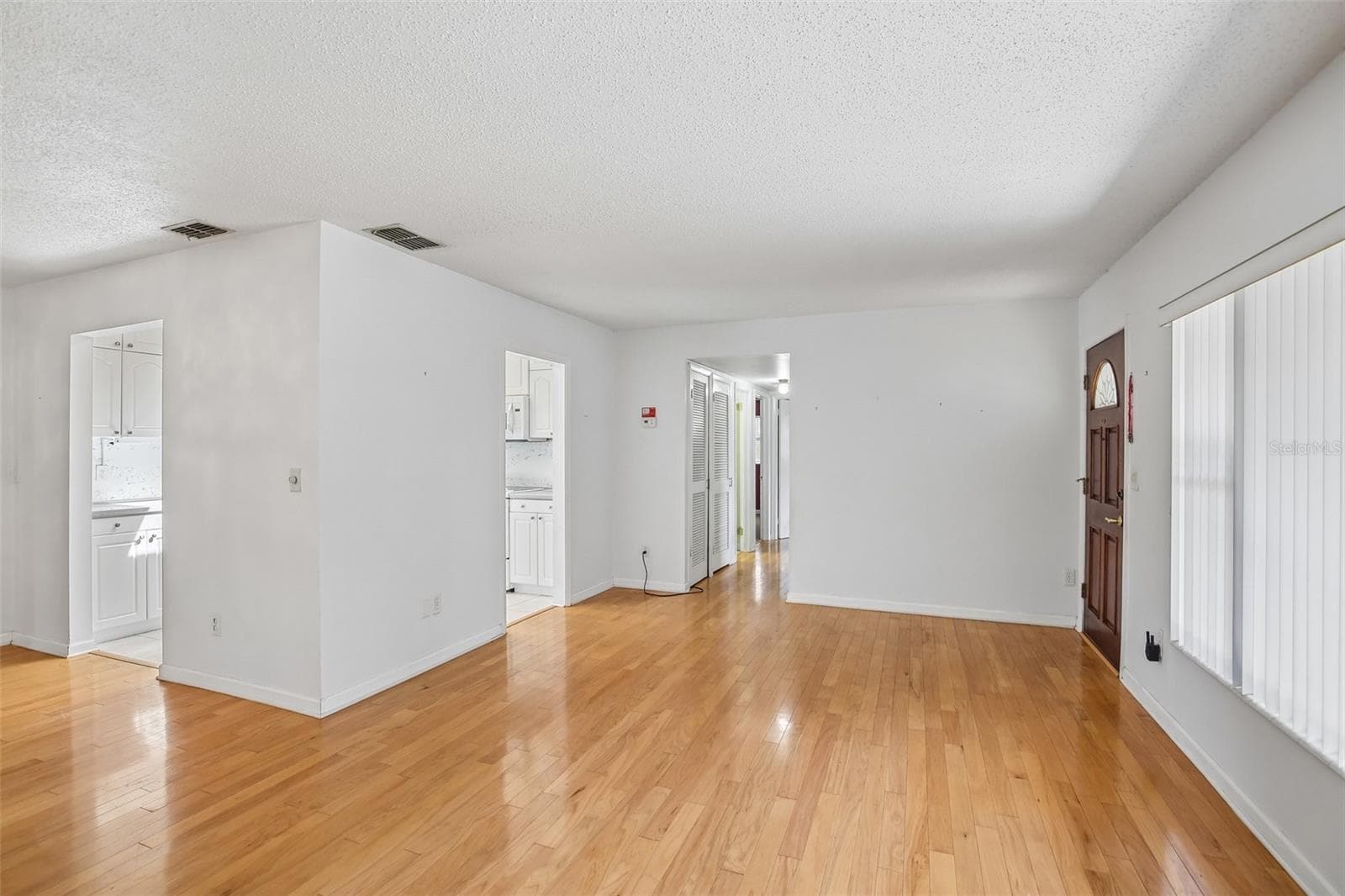 512 White Oak Ave photo 5