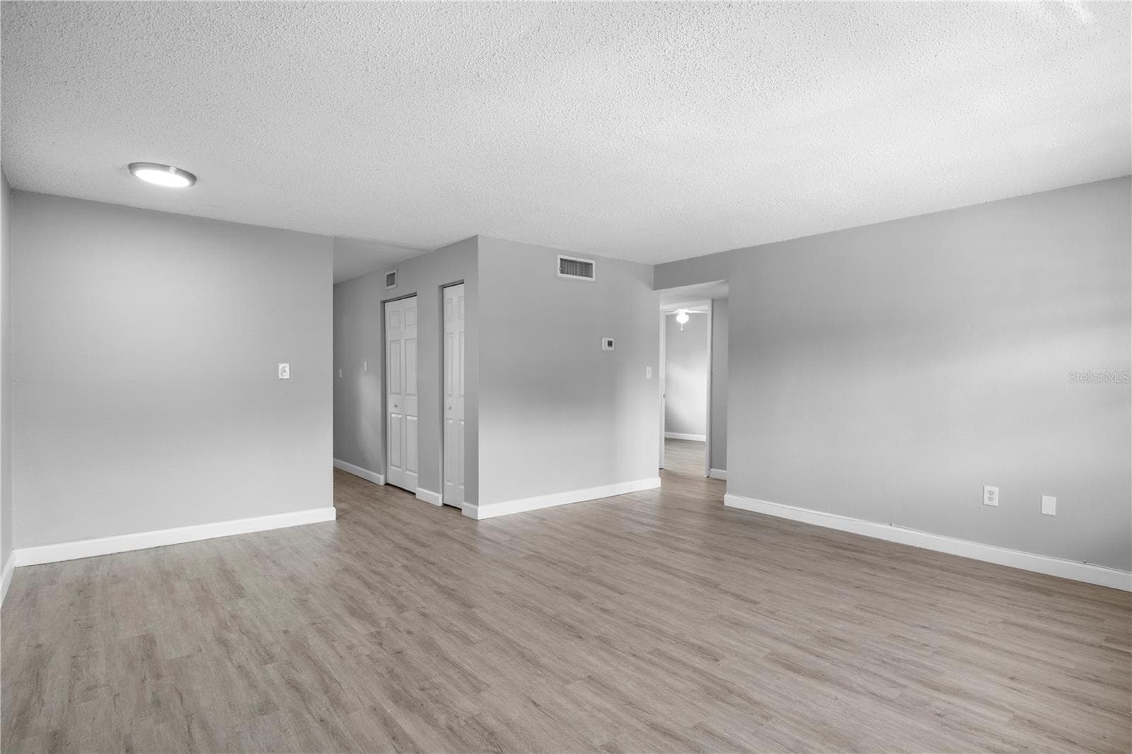 205 Poinsettia Pine CT #201 photo 3