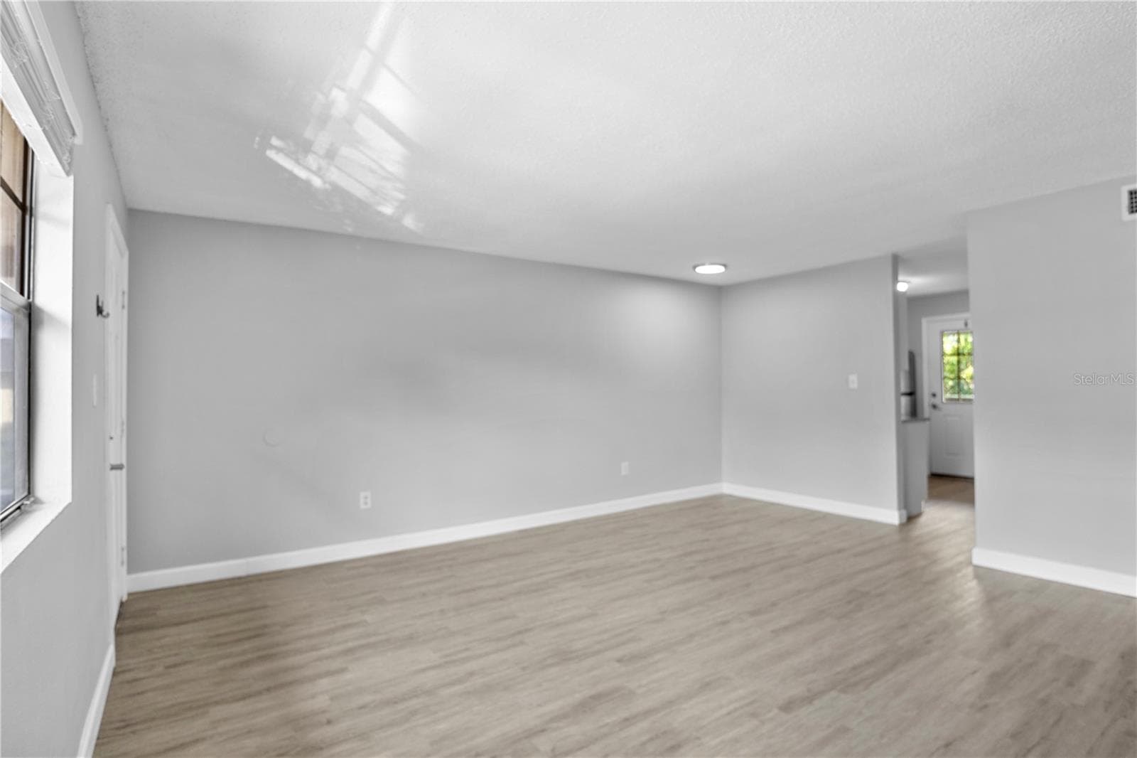 205 Poinsettia Pine CT #201 photo 4