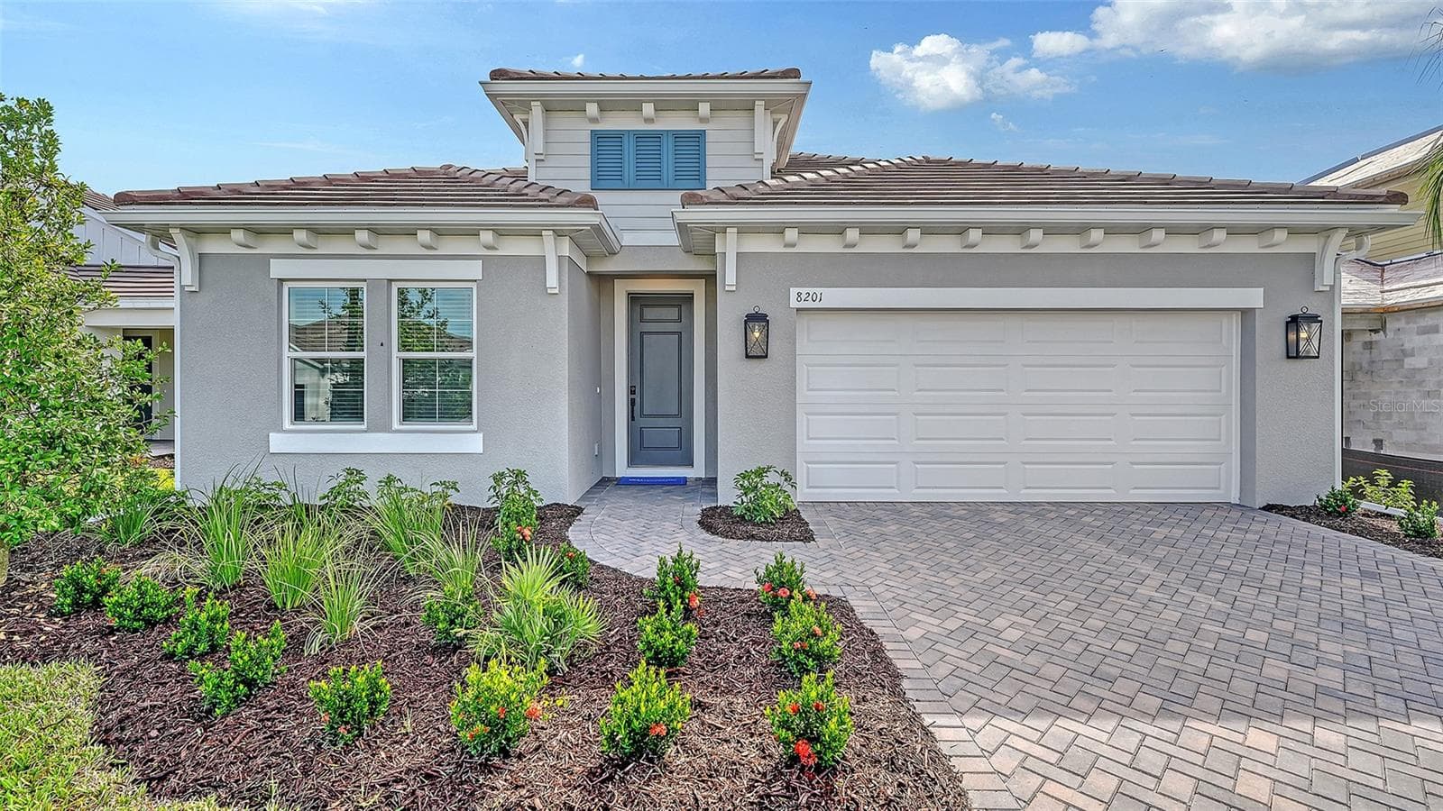 8201 Scarletbush Dr photo 2