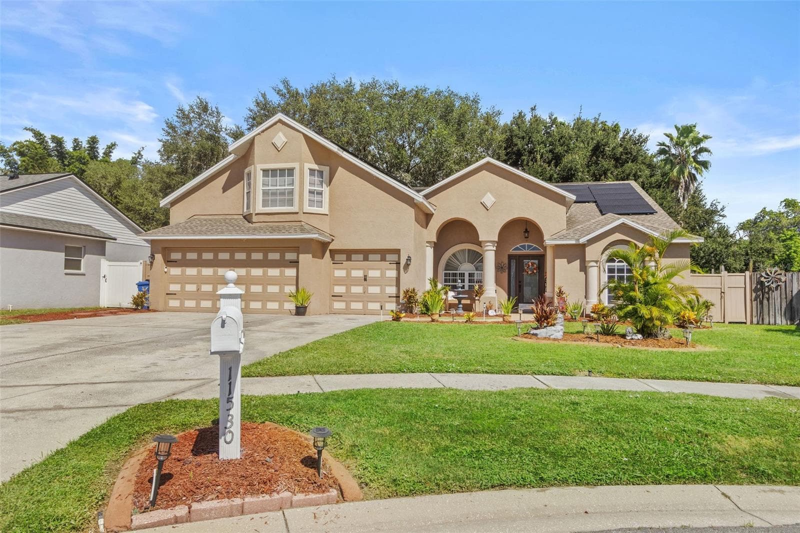 11530 Andy Dr photo 2