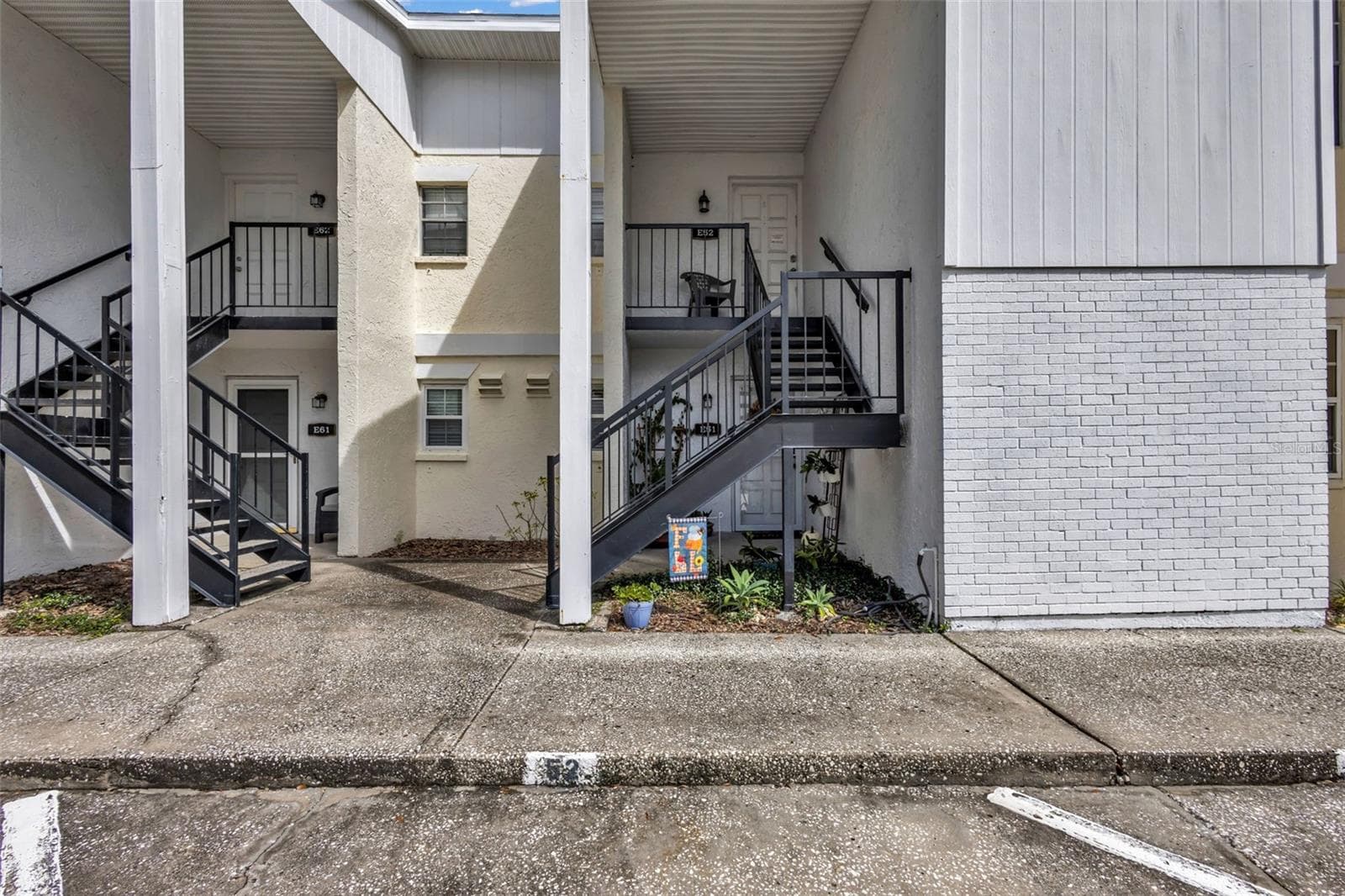 3811 N Oak Dr #E51 photo 2