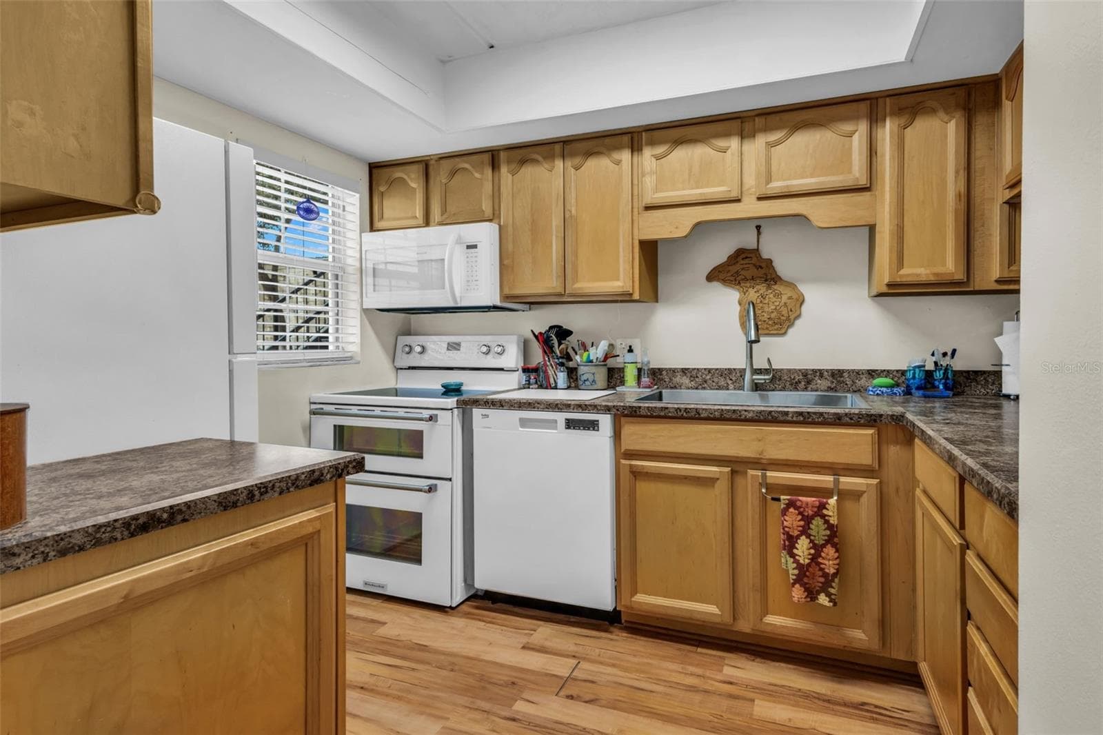 3811 N Oak Dr #E51 photo 5
