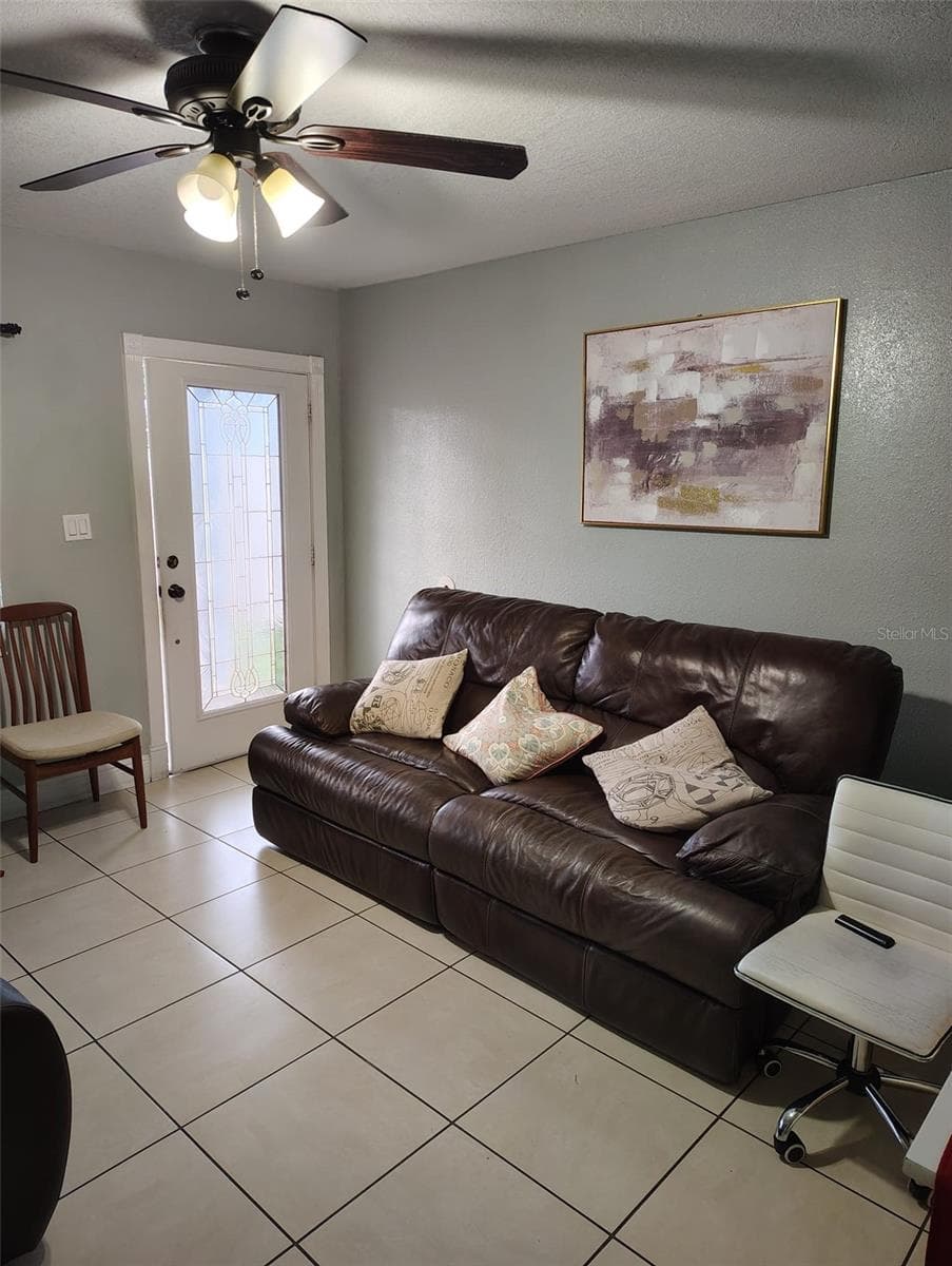 6913 Blossom Ave photo 3