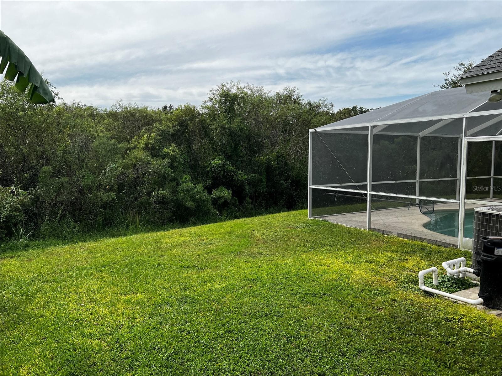 27606 Sky Lake Cir photo 4