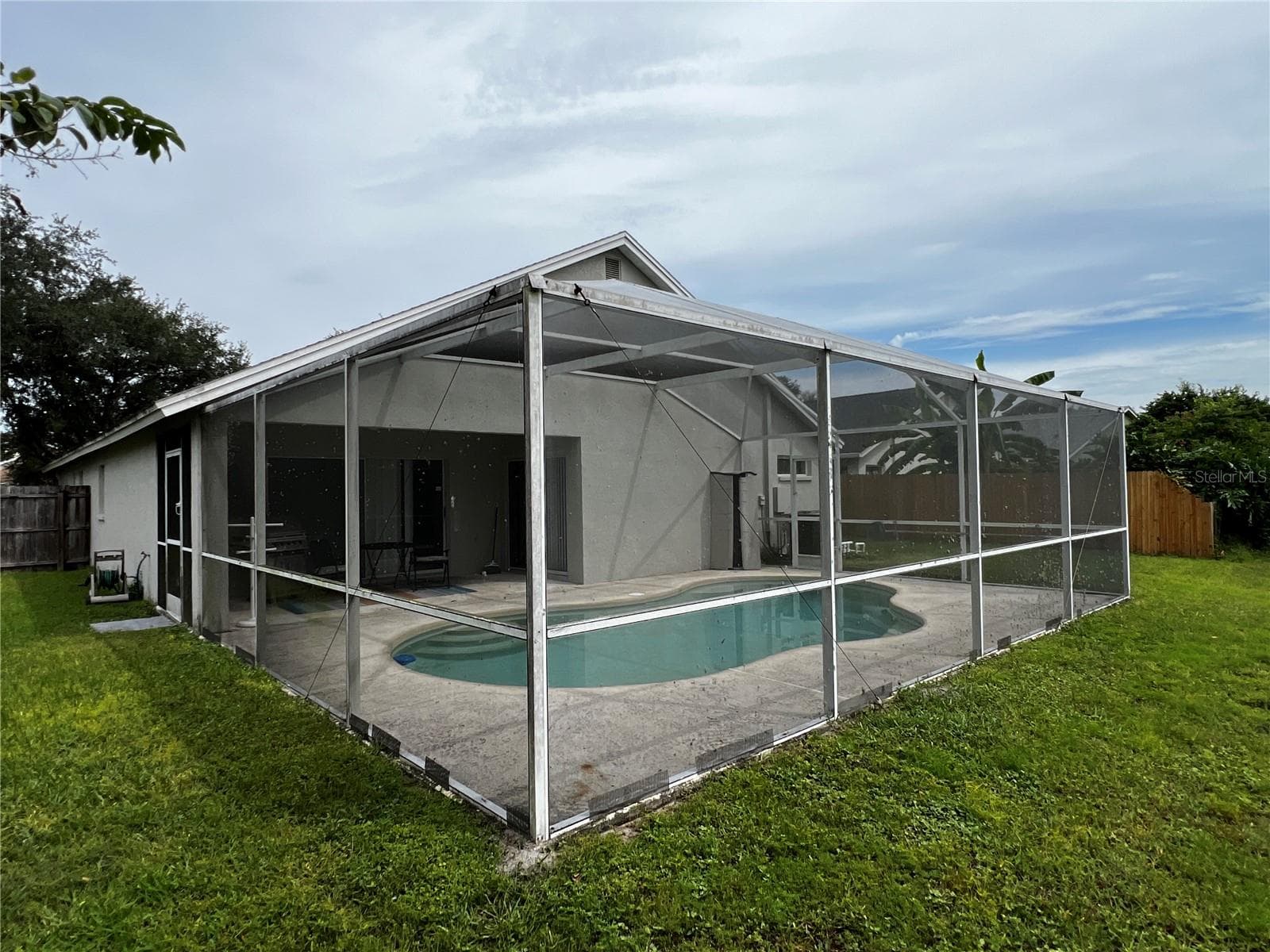 27606 Sky Lake Cir photo 5