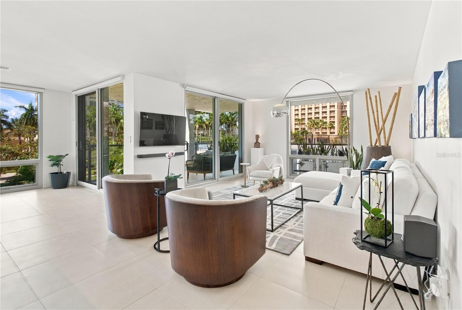 1111 N Gulfstream Ave #3D photo 2