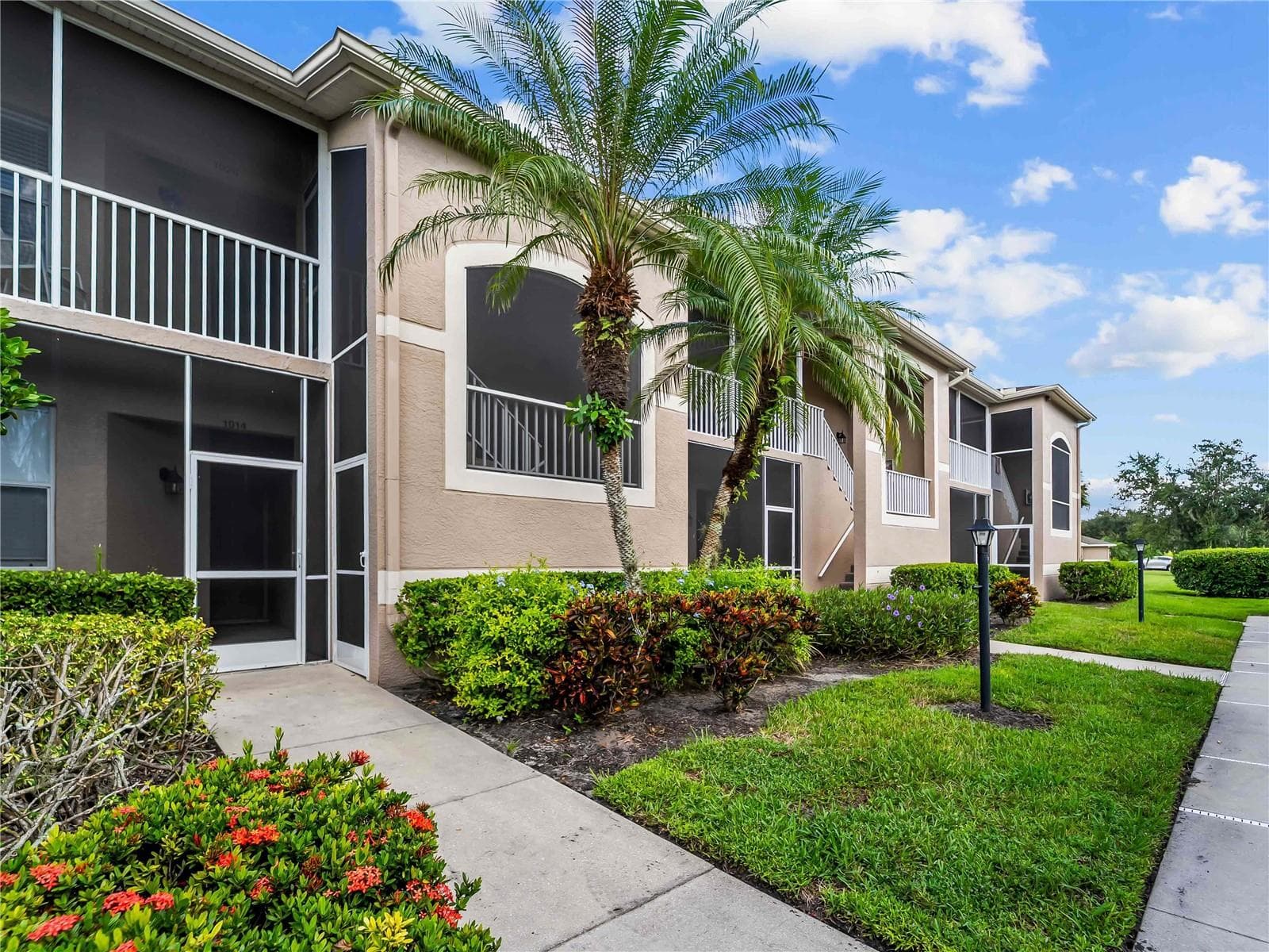 5301 Mahogany Run Ave ##1024 photo 4
