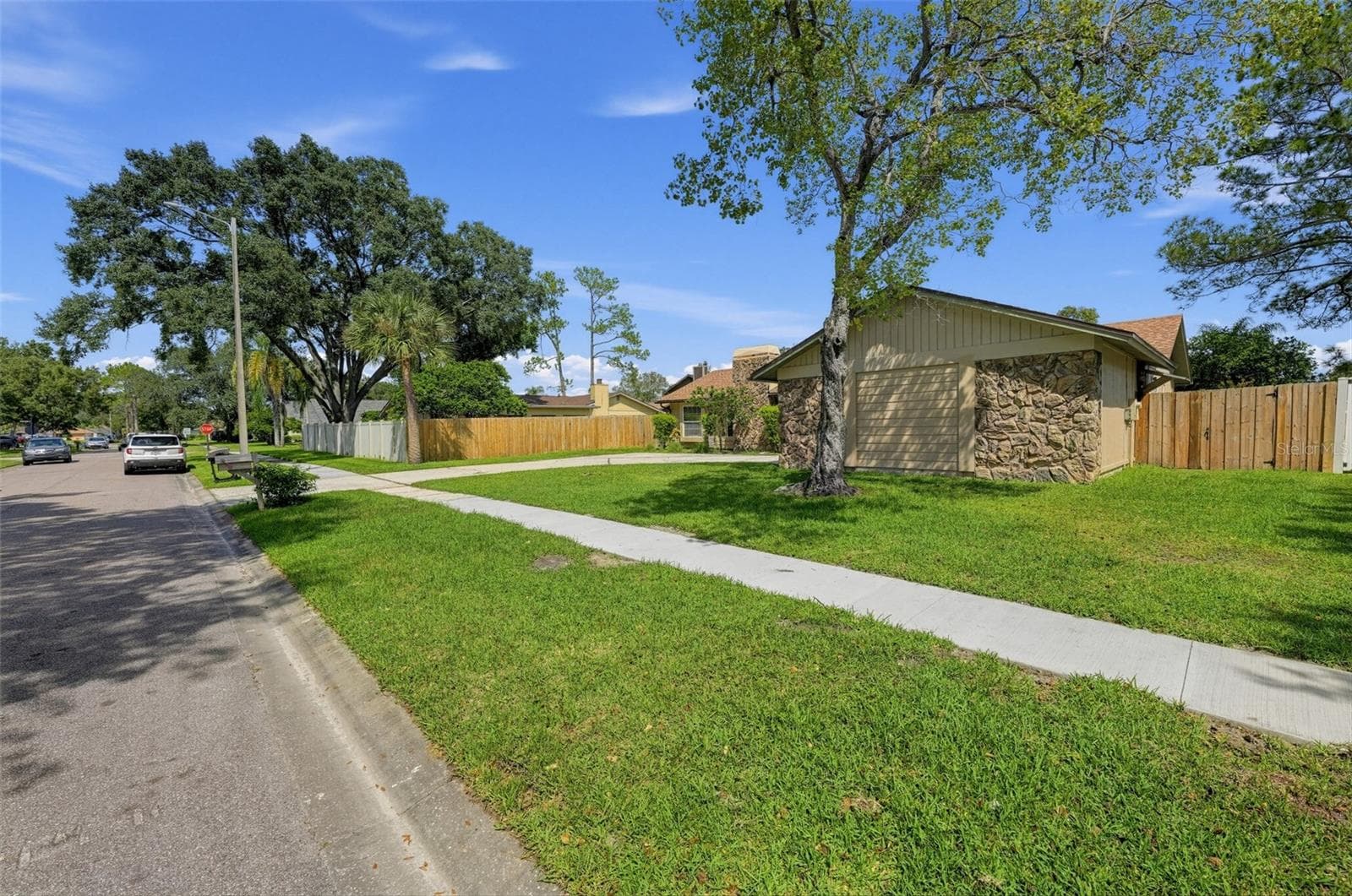 4165 Rolling Springs Dr photo 4