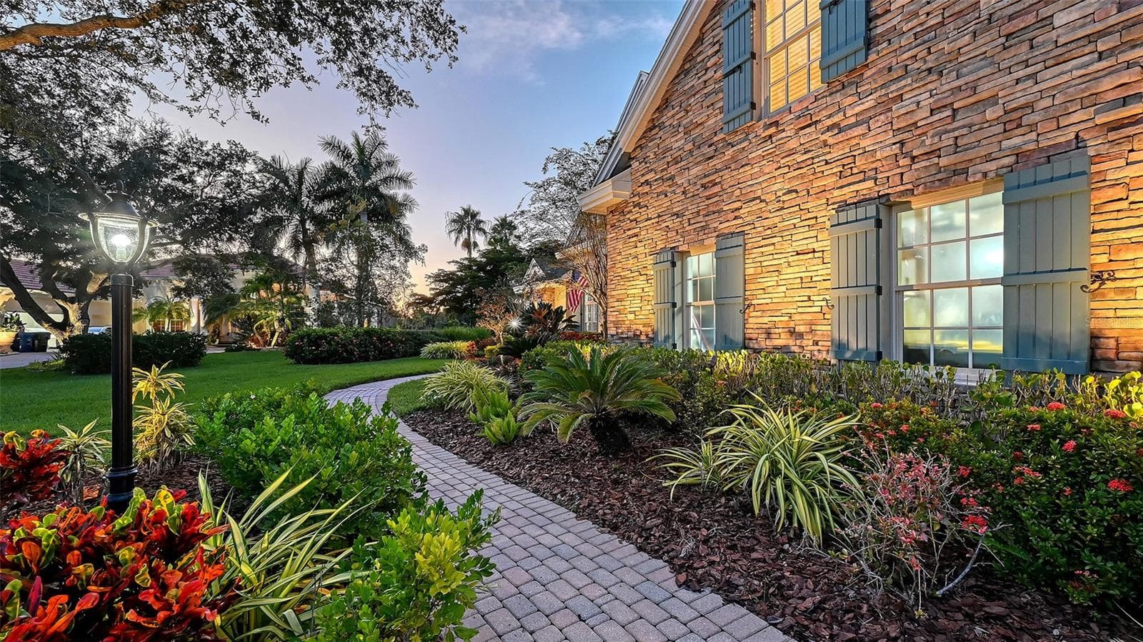 7467 Cabbage Palm CT photo 3