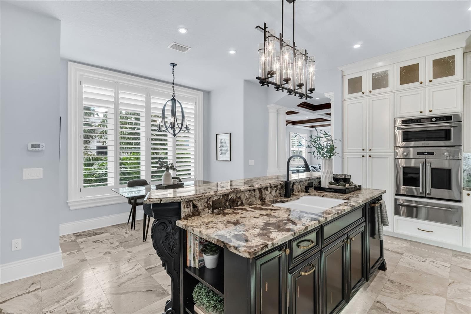 500 Beach Dr NE photo 5