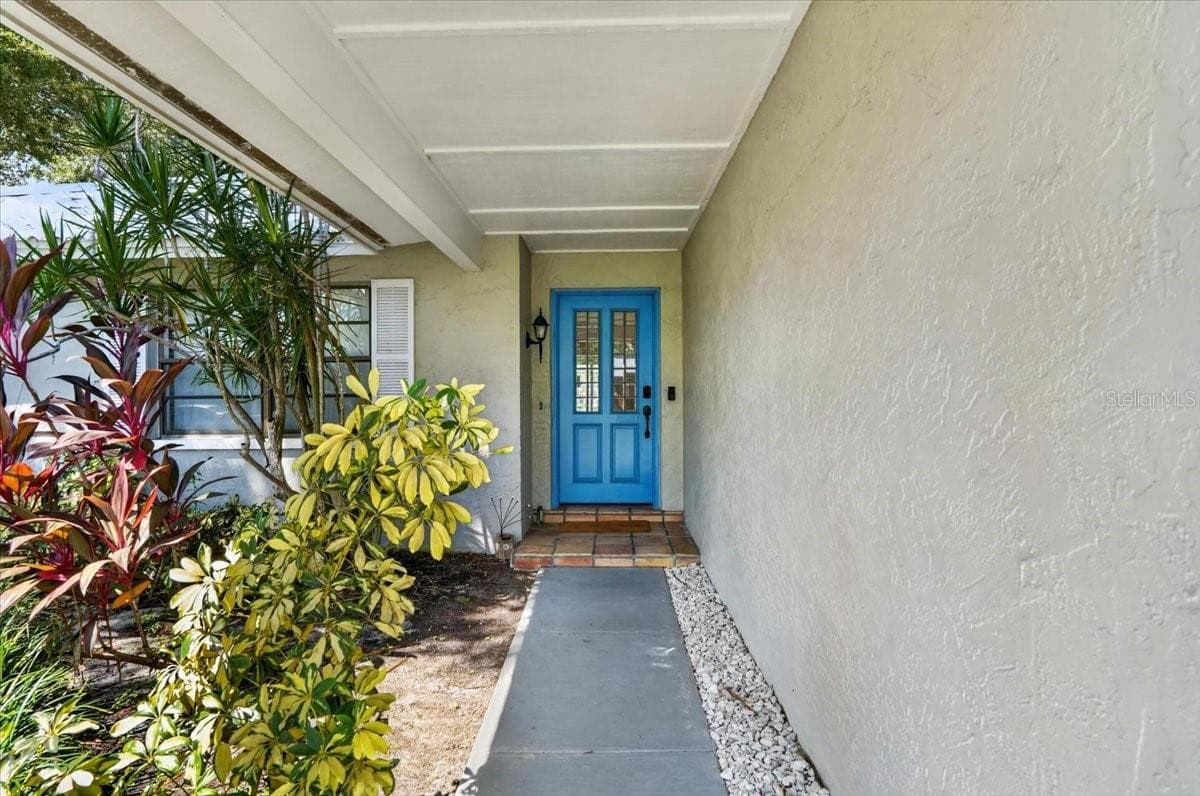 13926 Gull Way photo 3