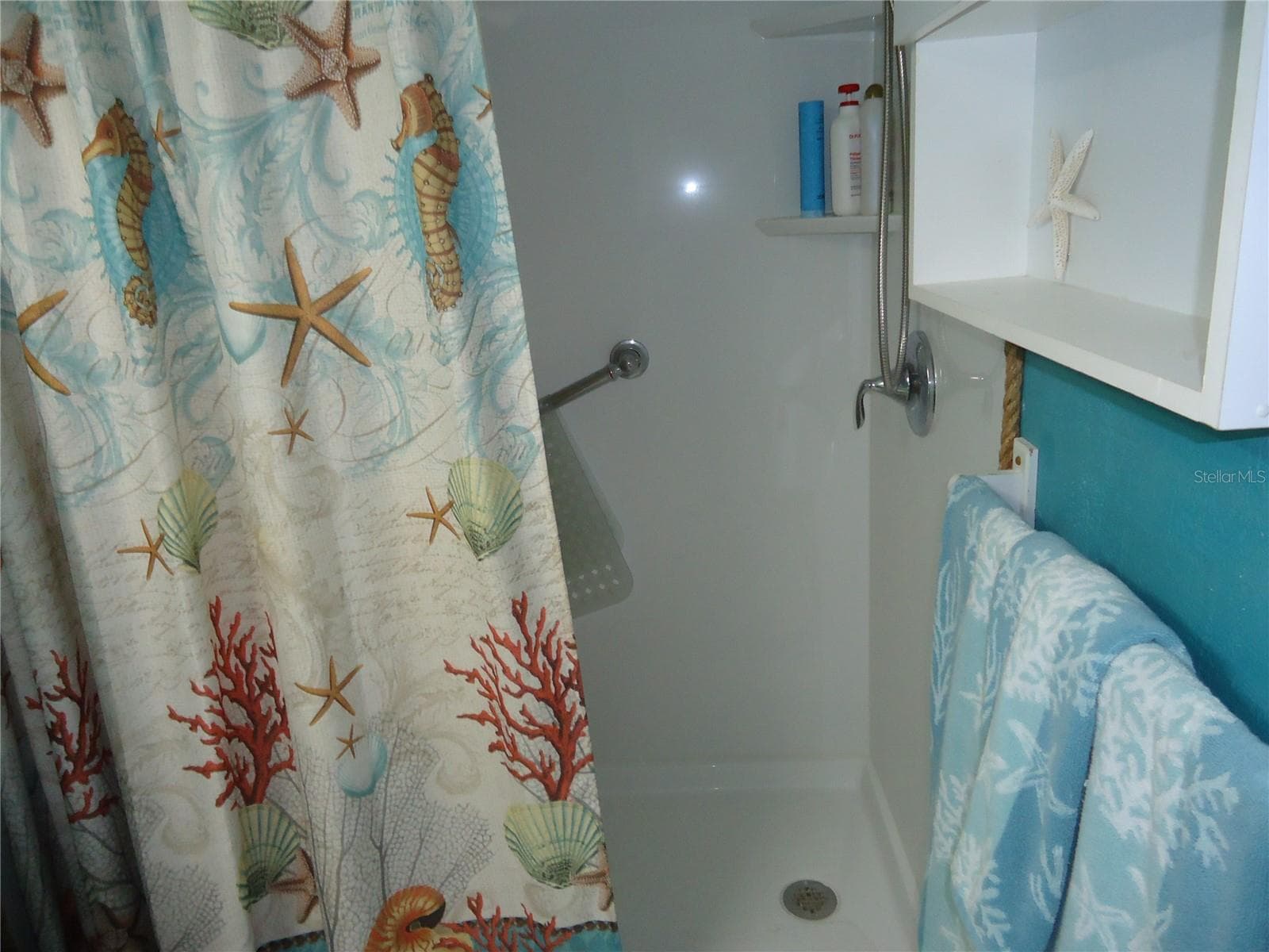 4550 Cove Cir #605 photo 4