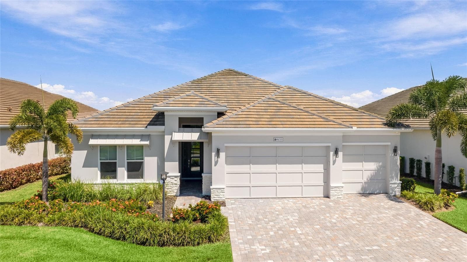 8035 Waterbend Trl photo 5