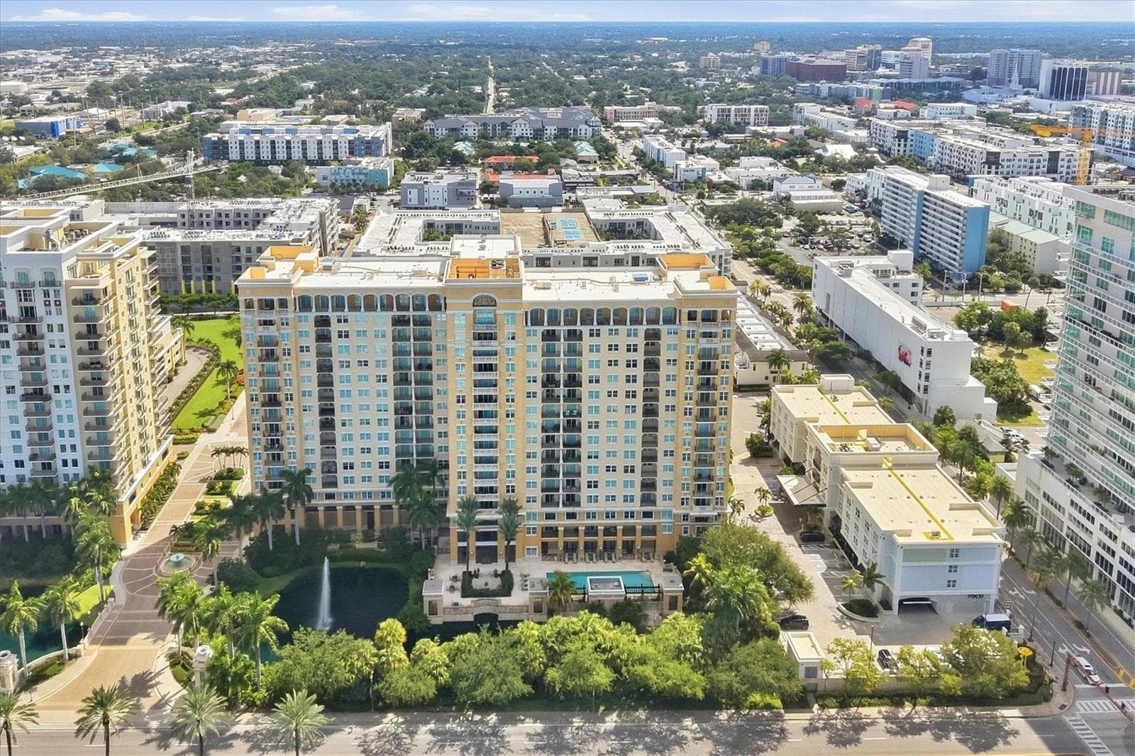 750 Tamiami Trl #1506 photo 2