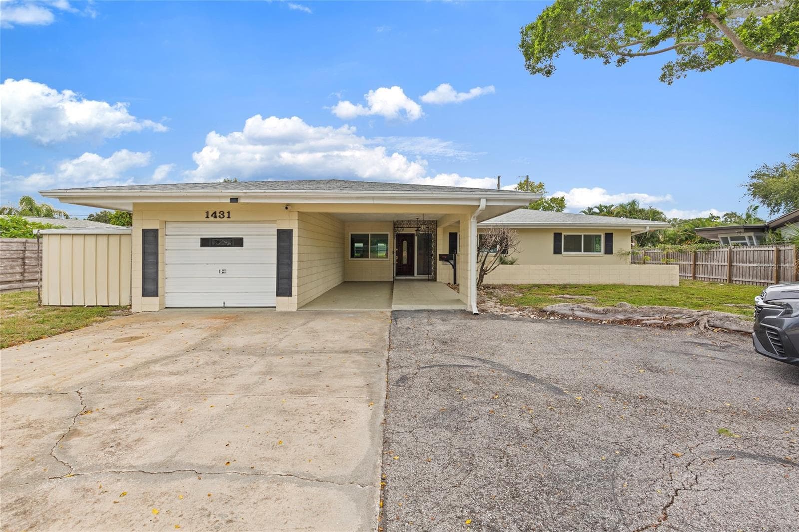 1431 Pinellas Point Dr S photo 4