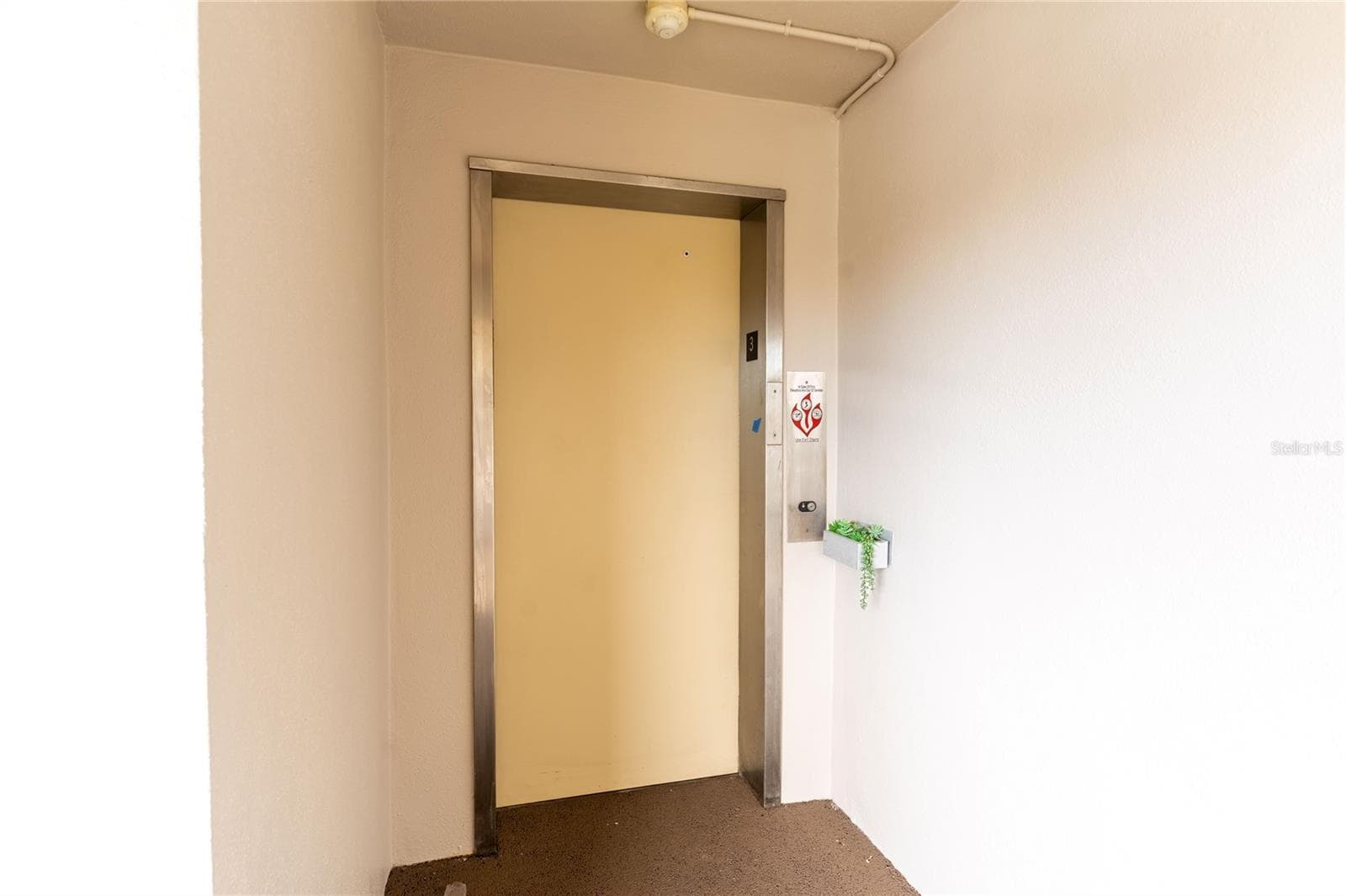 868 Bayway Blvd #304 photo 4