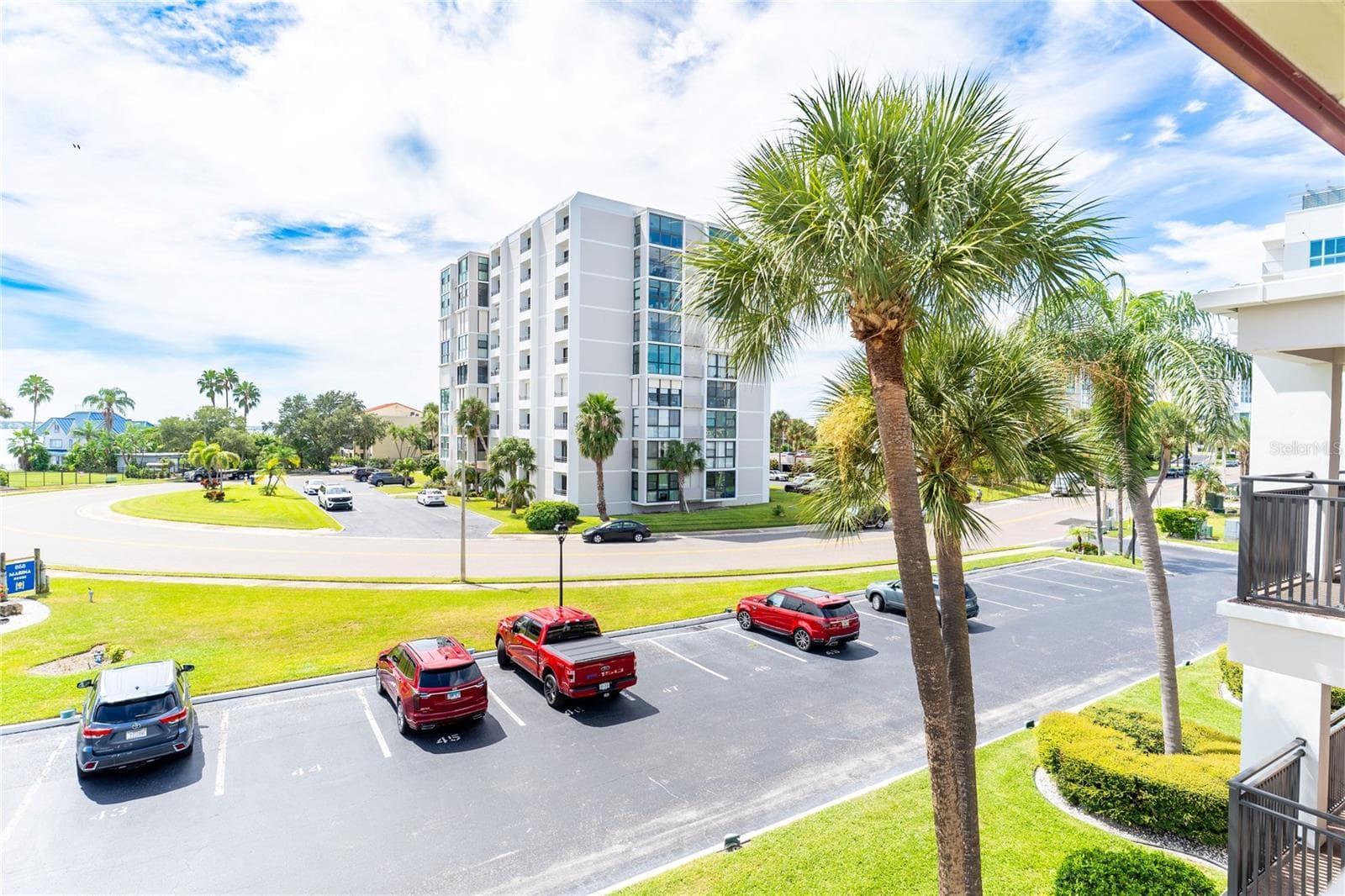 868 Bayway Blvd #304 photo 5