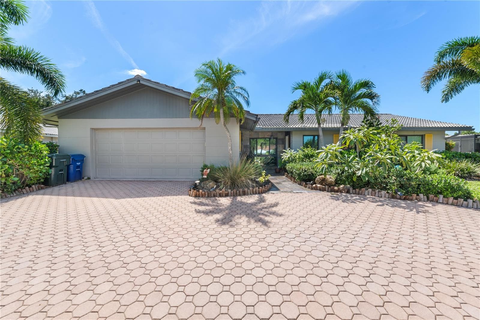 3377 Spring MILL Cir photo 3
