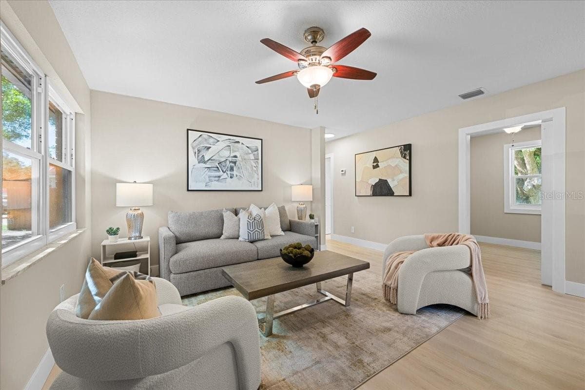 14756 Mockingbird Ln E photo 5
