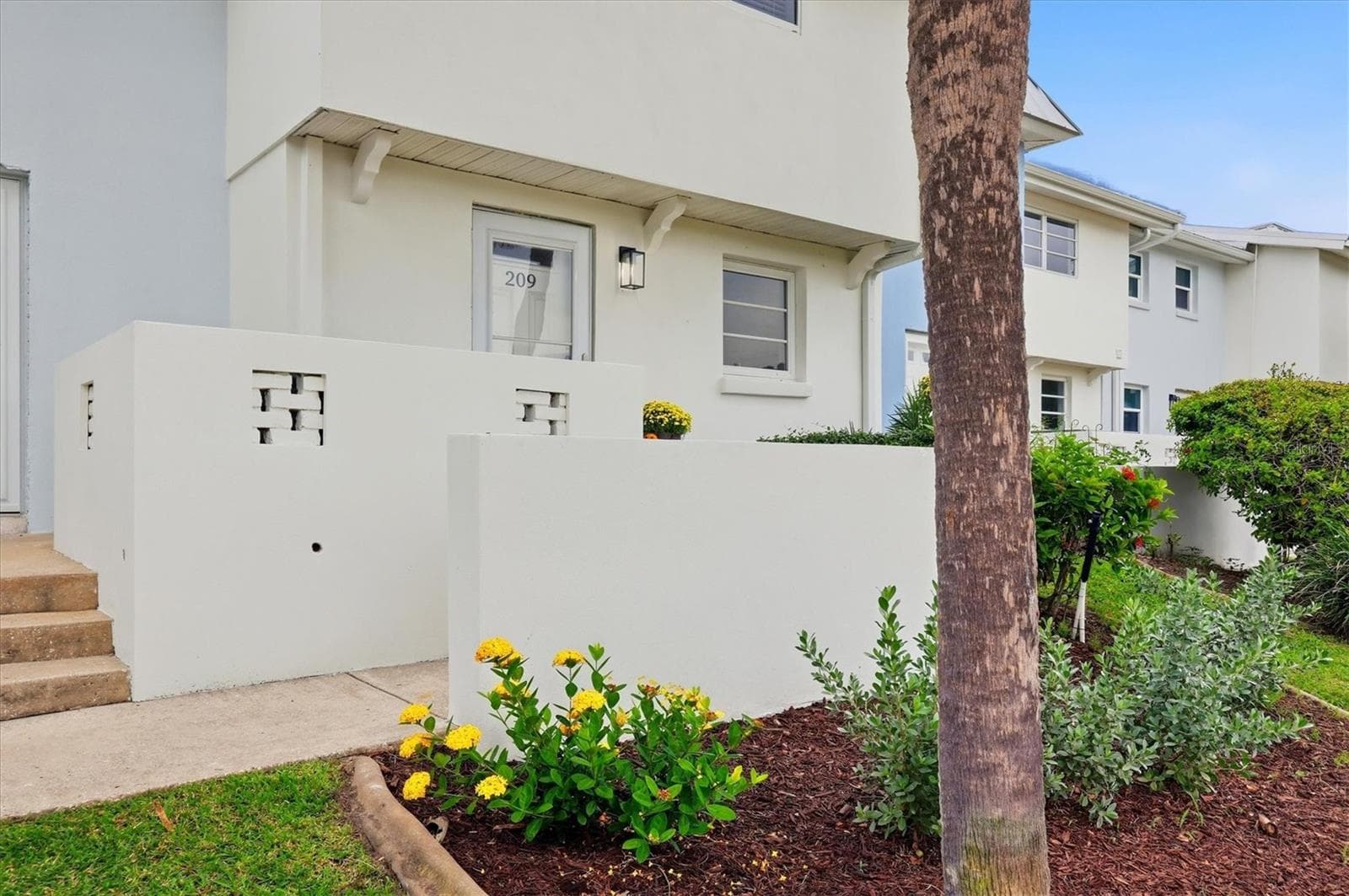 4532 Ocean Blvd #209 photo 3