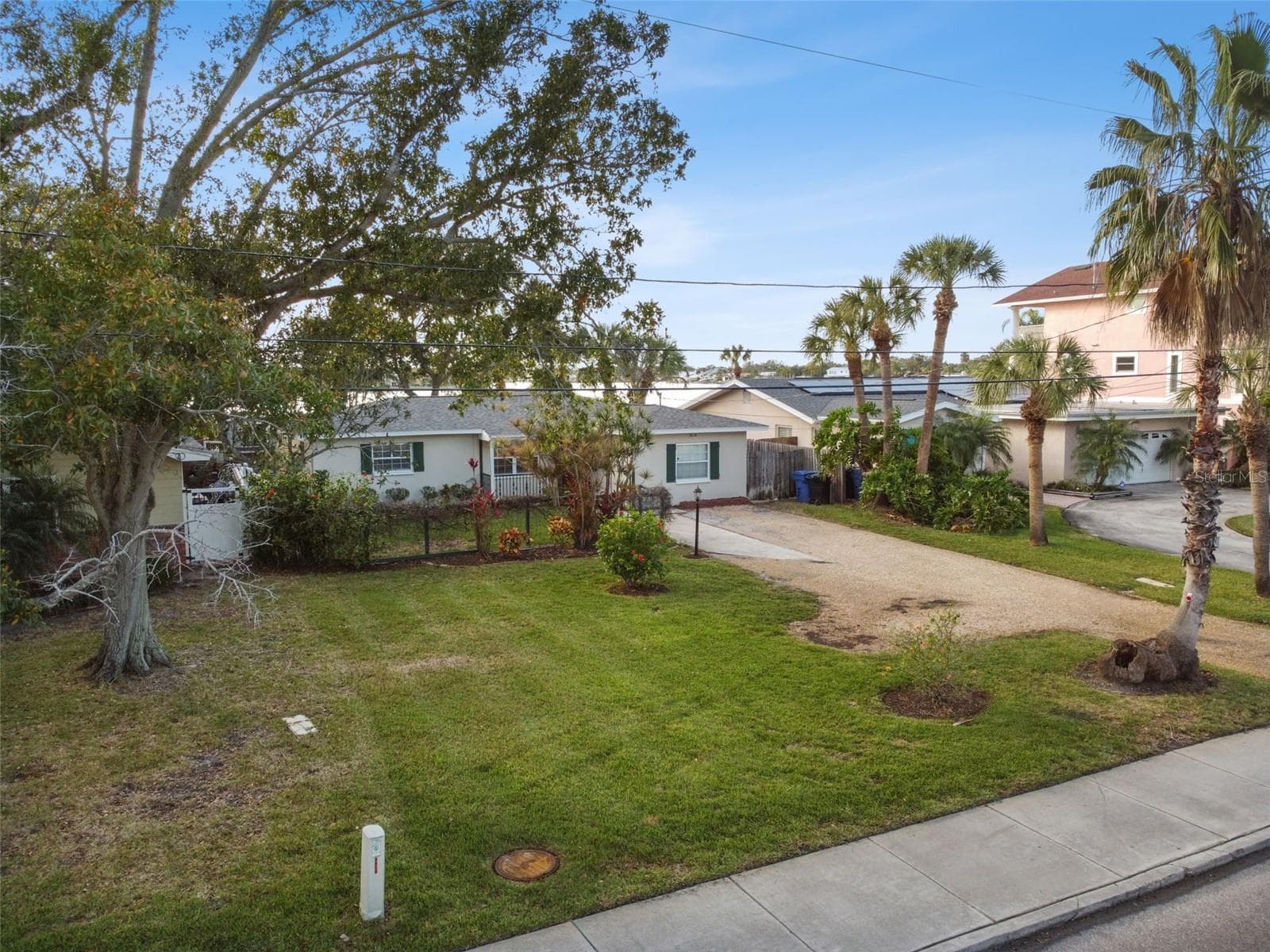 3618 Shore Acres Blvd NE photo 2