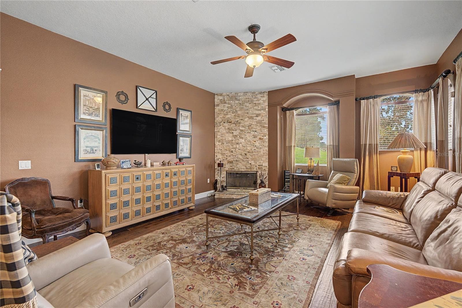 13823 Thoroughbred Dr photo 5