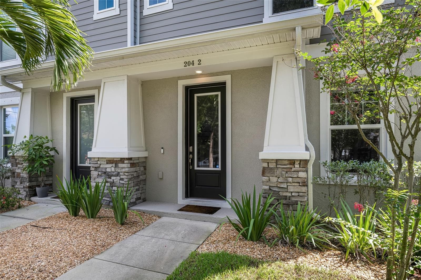 204 S Albany Ave #2 photo 2