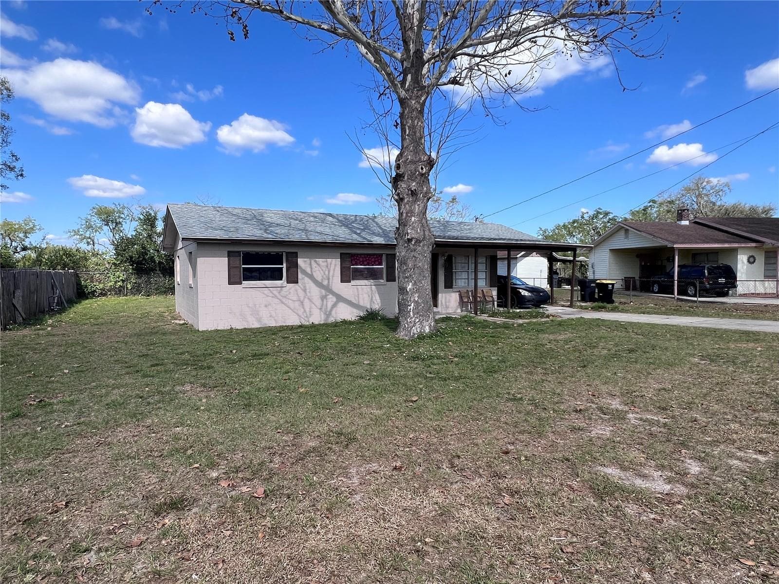 589 Duncan Cir E