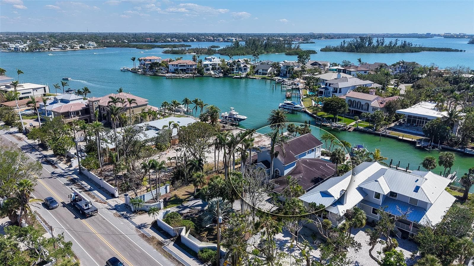 732 Siesta Dr