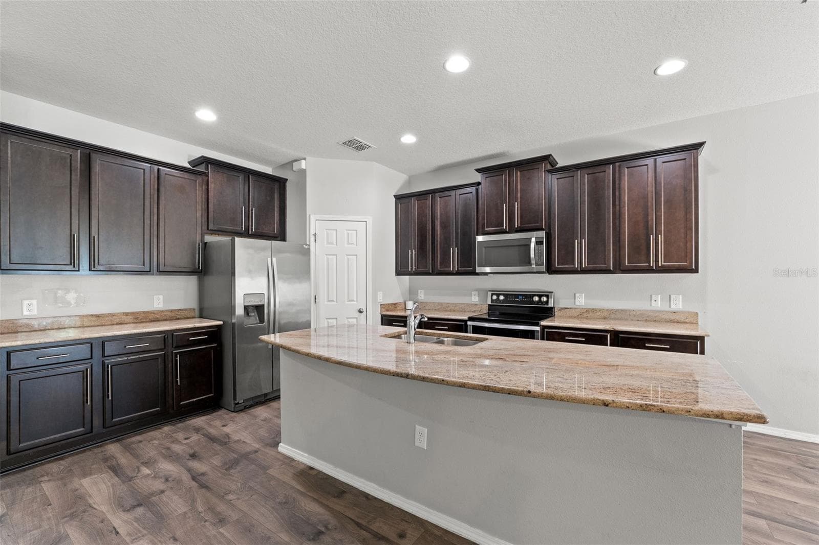 15531 Stone House Dr