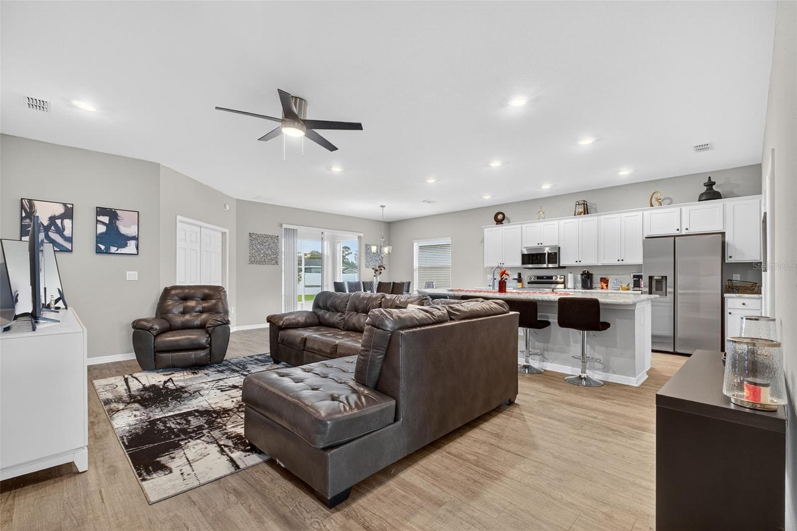 1026 Montgomery Ln