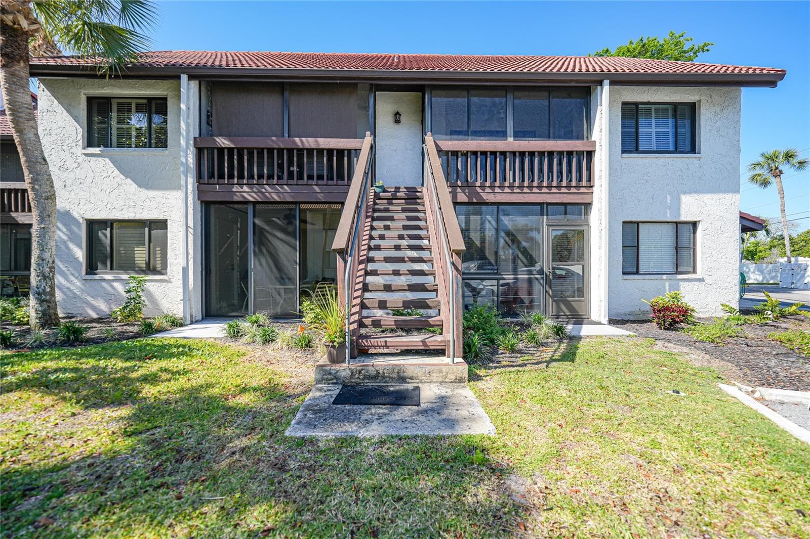 1636 Stickney Point Rd #36-201