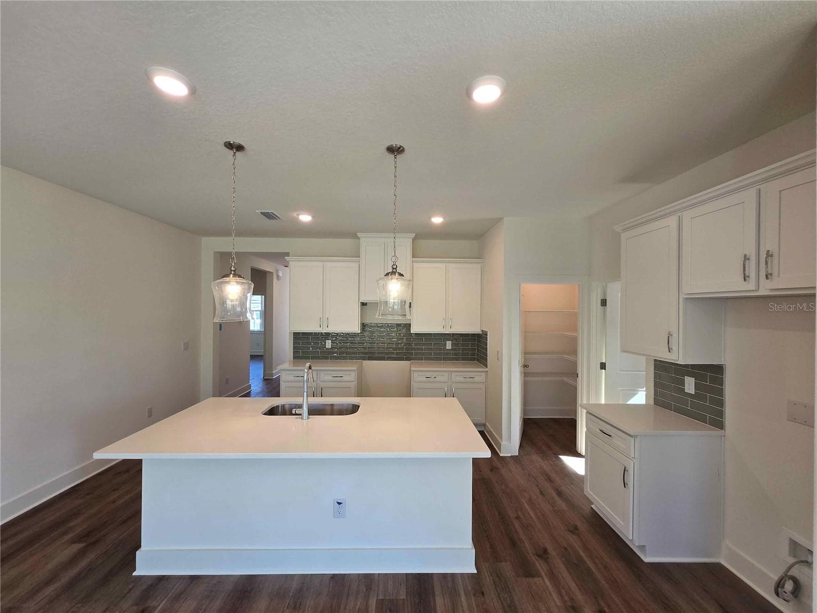 3822 Daybreak Run Loop