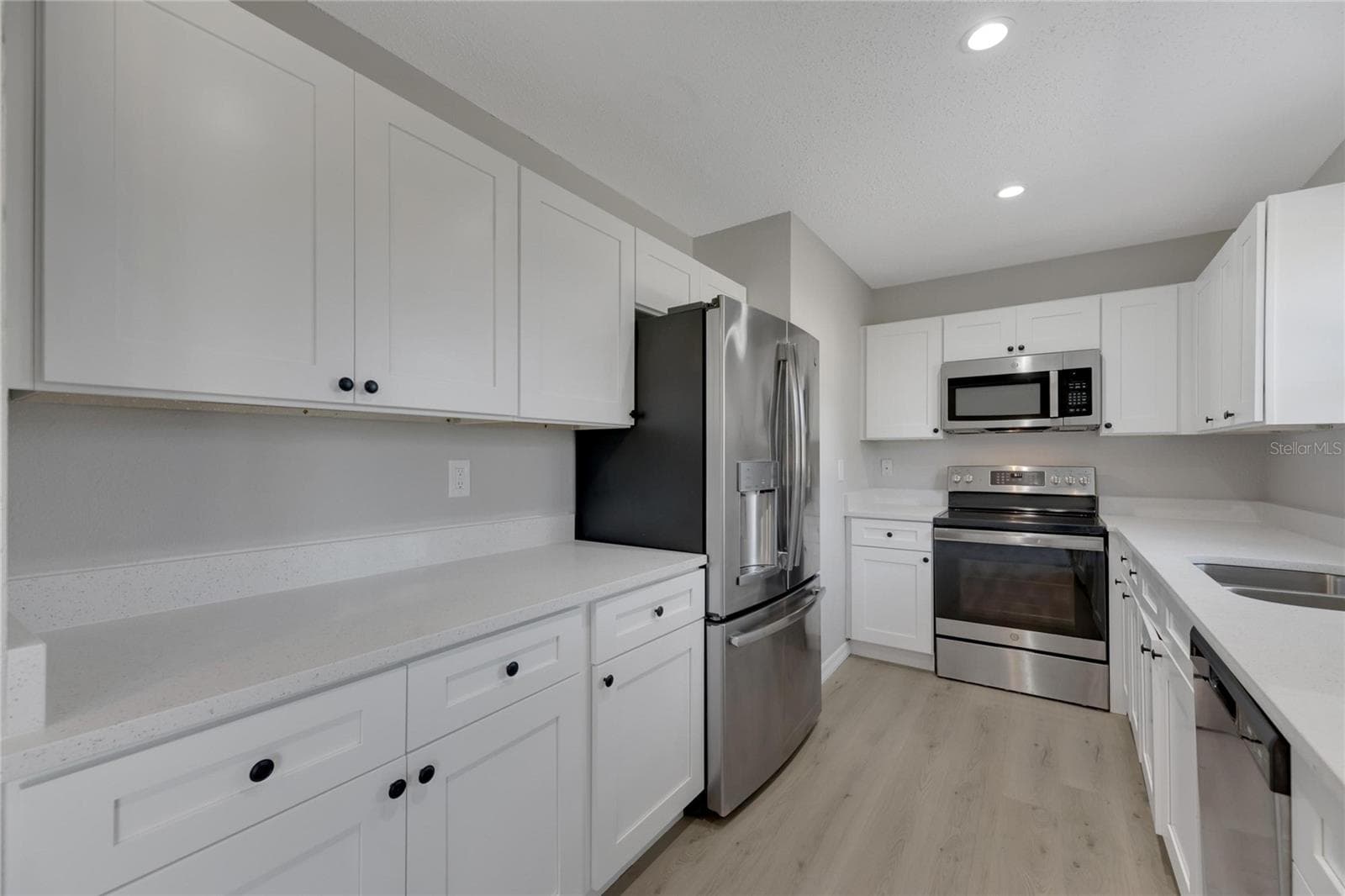 527 Fox Run Trl