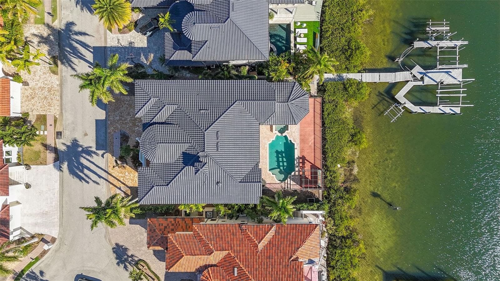 4107 Causeway Vista Dr