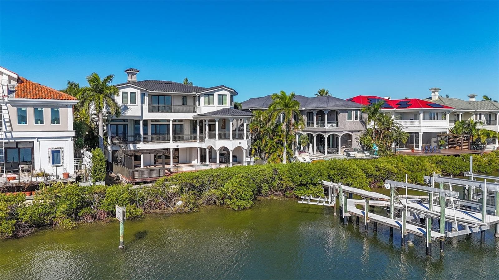 4107 Causeway Vista Dr