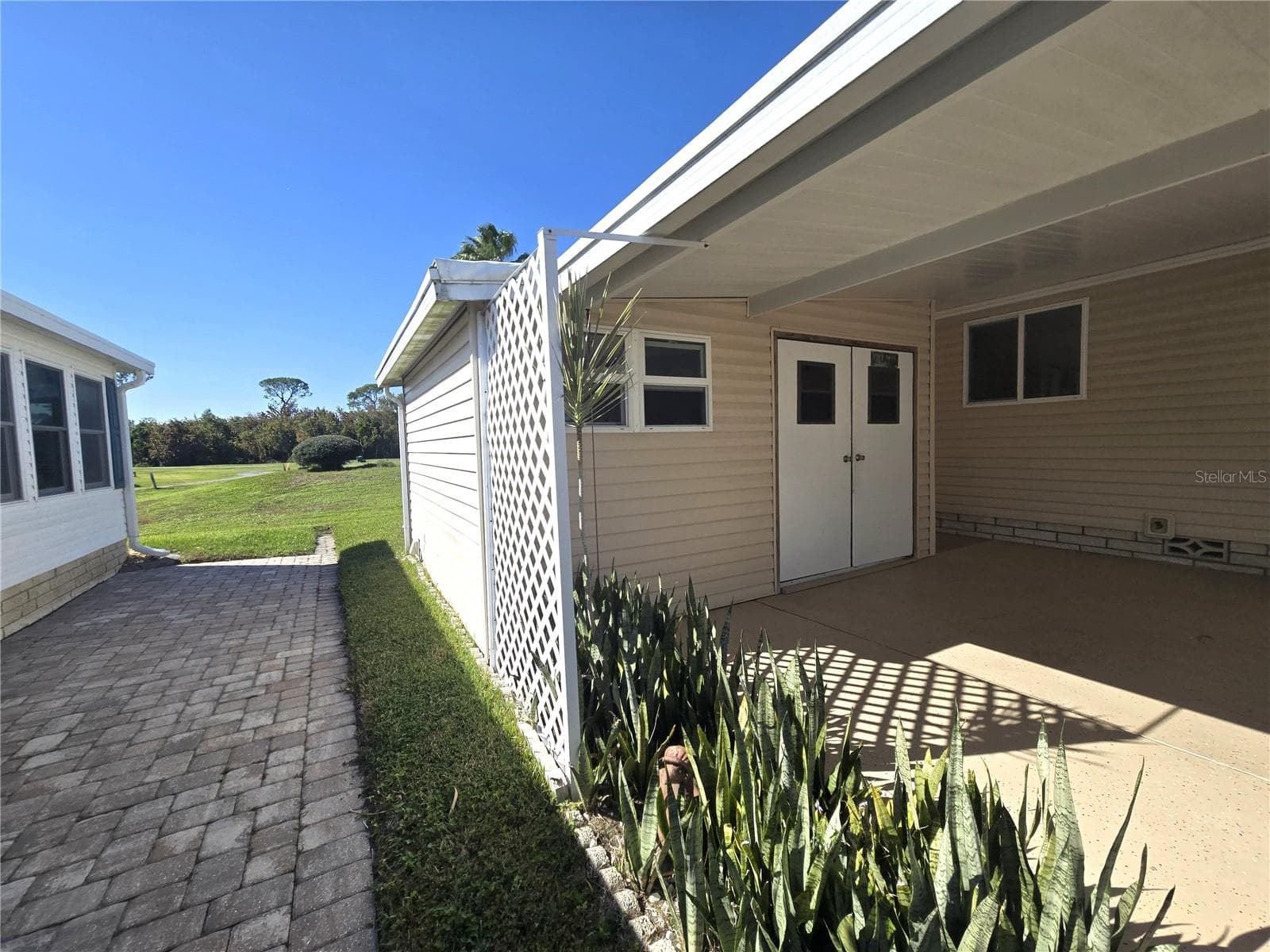 43 Leopold Ln